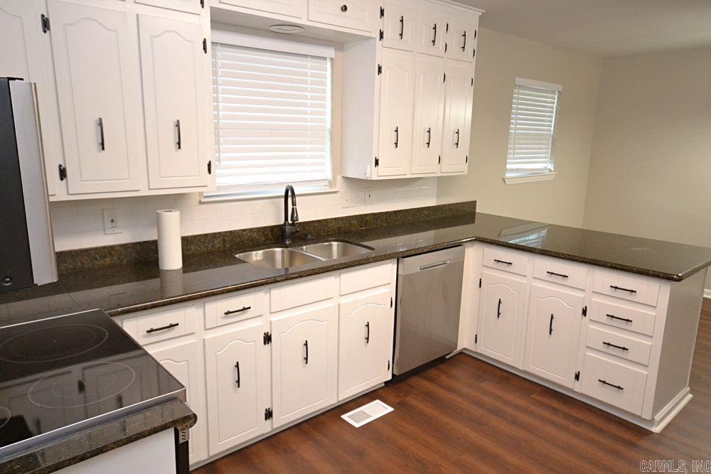 1217 Dyson Street Property Photo 9