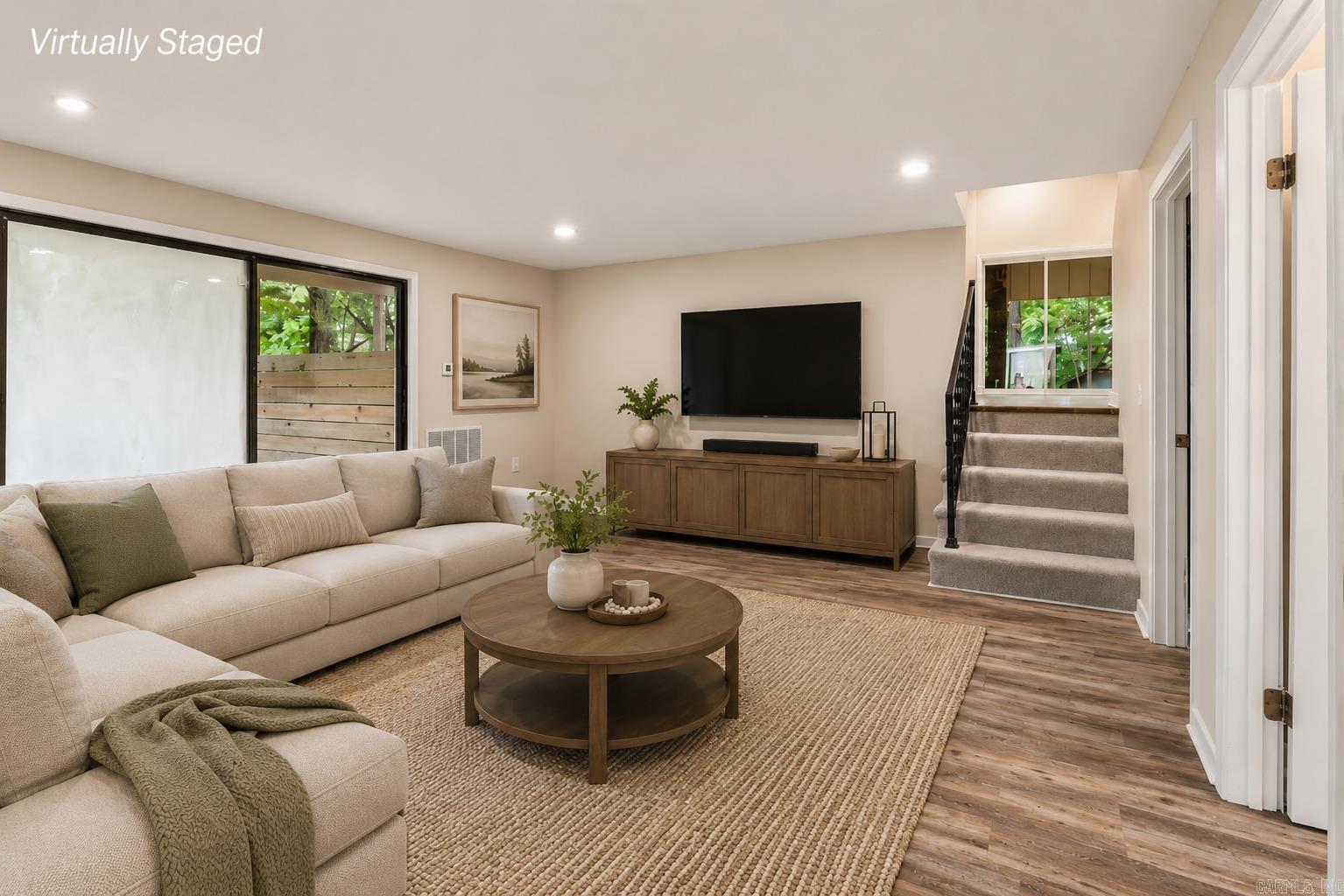 2 Hondo Lane Property Photo 3