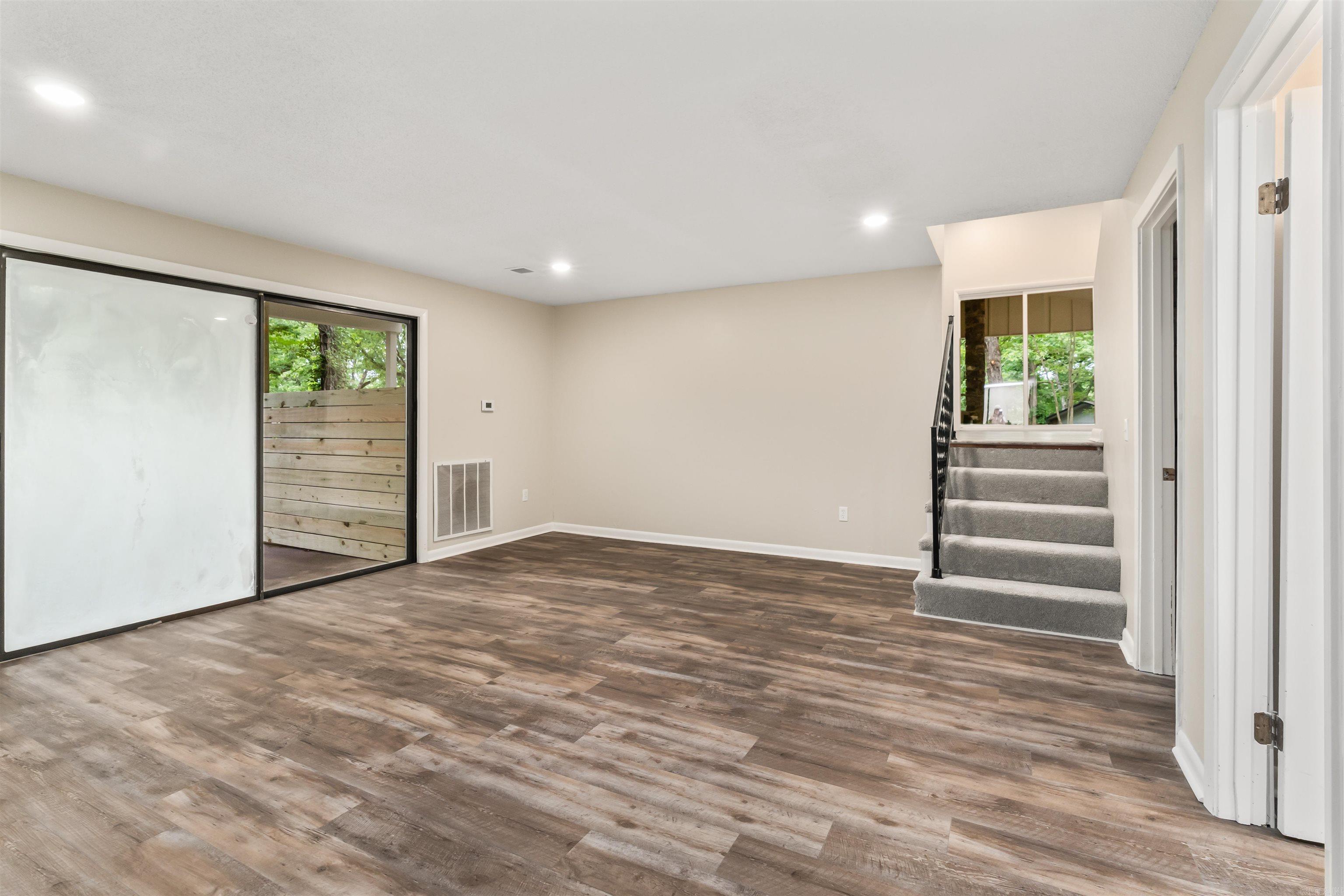 2 Hondo Lane Property Photo 15