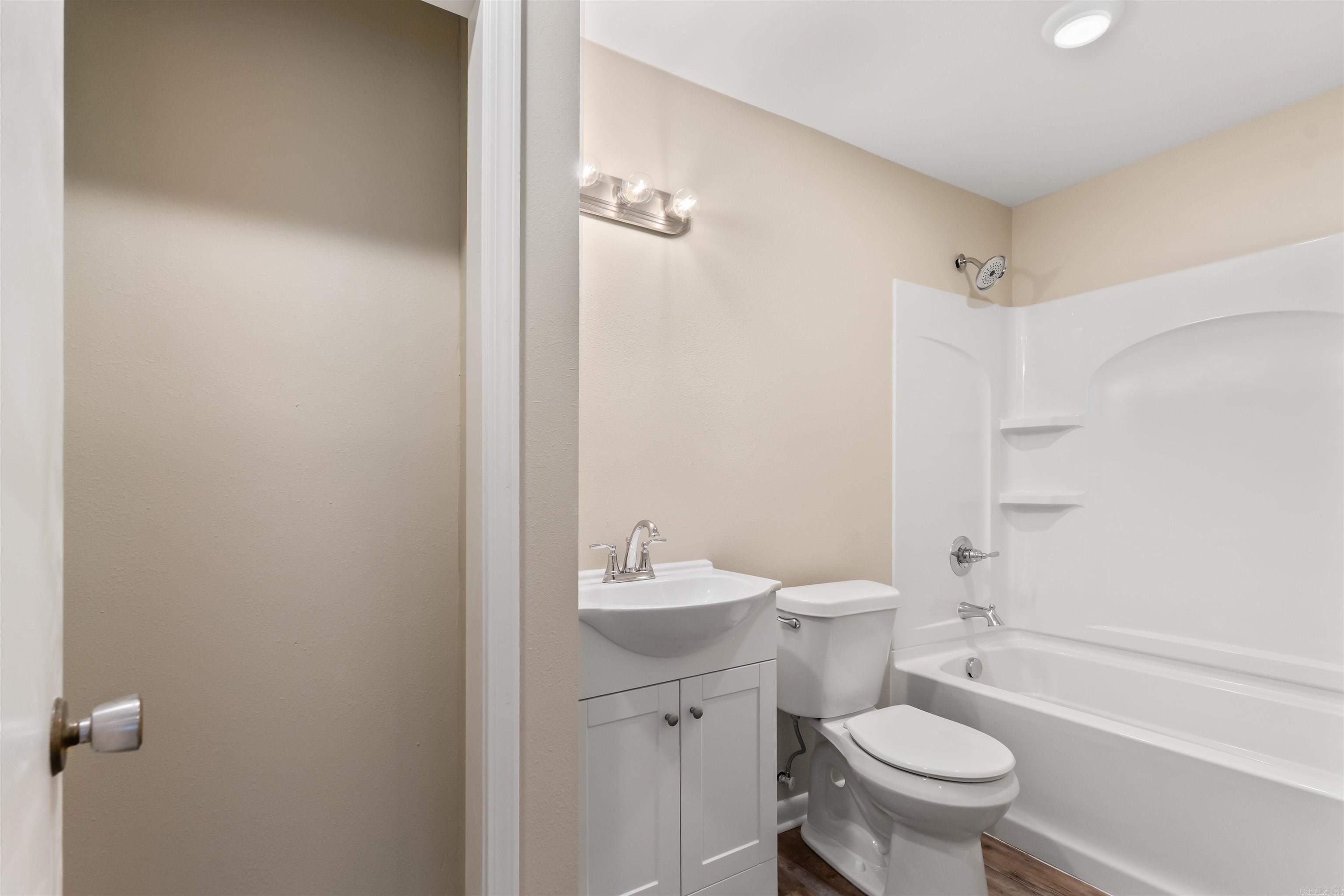 2 Hondo Lane Property Photo 16