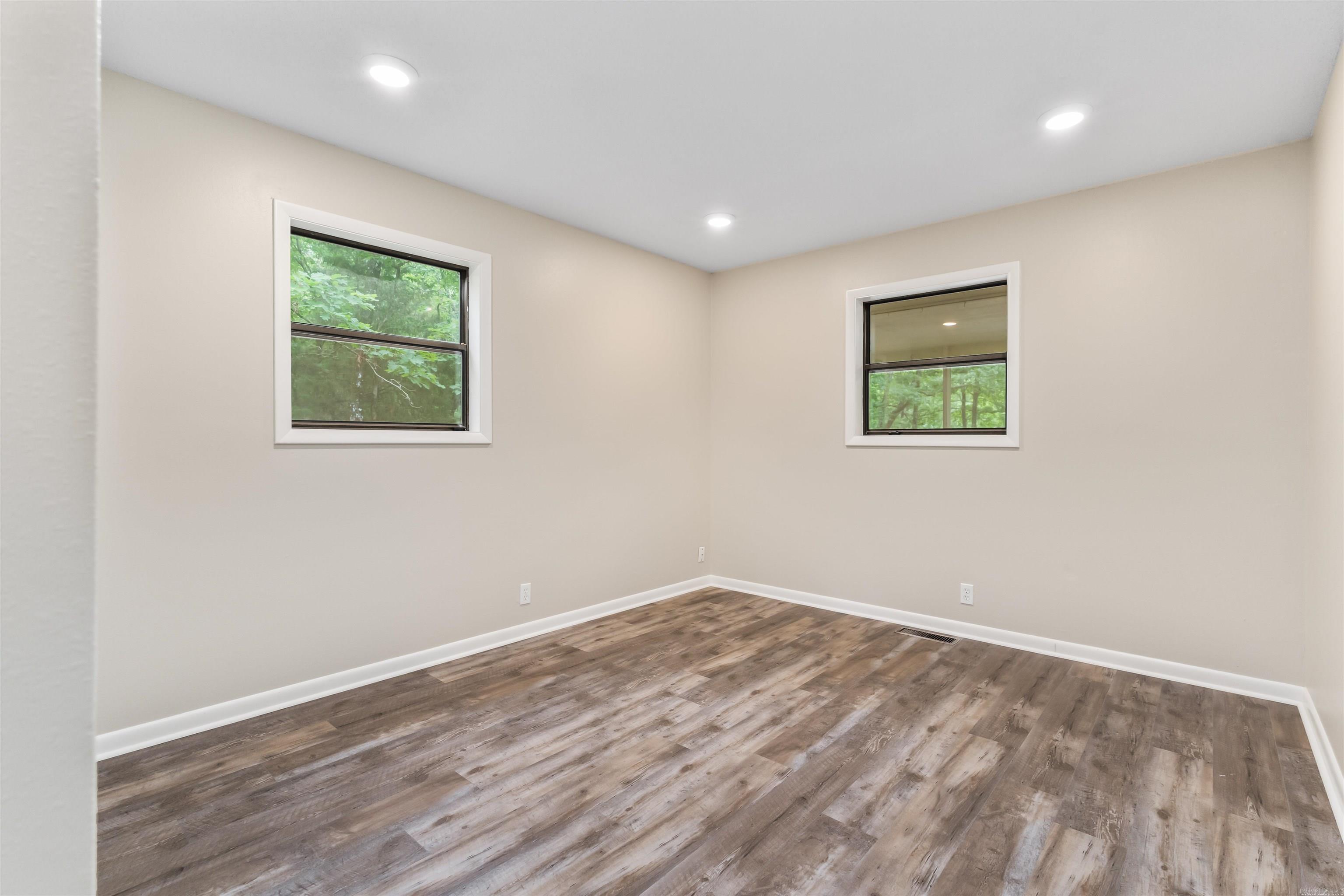 2 Hondo Lane Property Photo 25