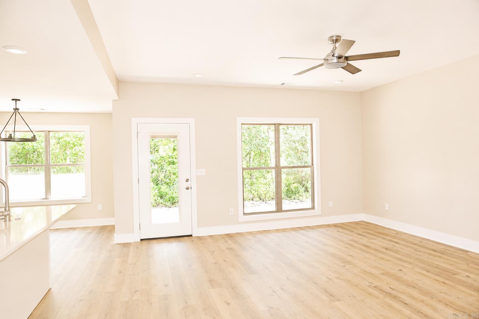 5402 Lotus St. Property Photo 5