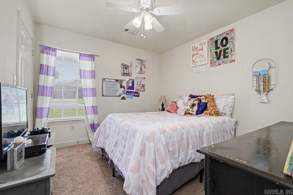 100 Meadowlark Property Photo 9