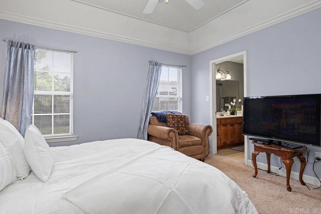 100 Meadowlark Property Photo 11