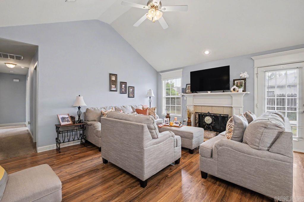 100 Meadowlark Property Photo 14