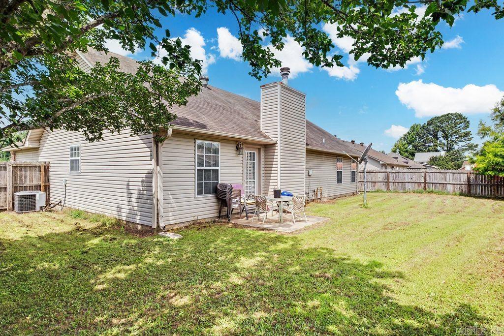 100 Meadowlark Property Photo 15