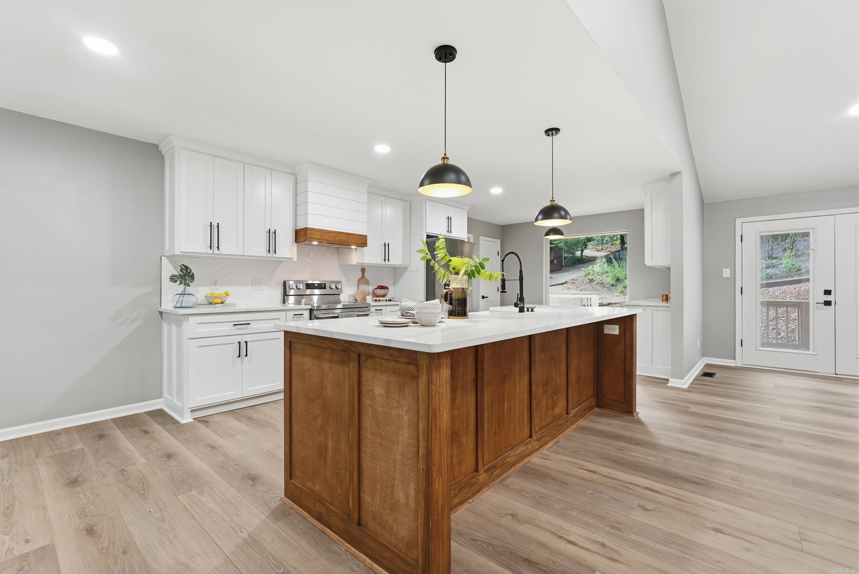 13224 Pompano Drive Property Photo 10