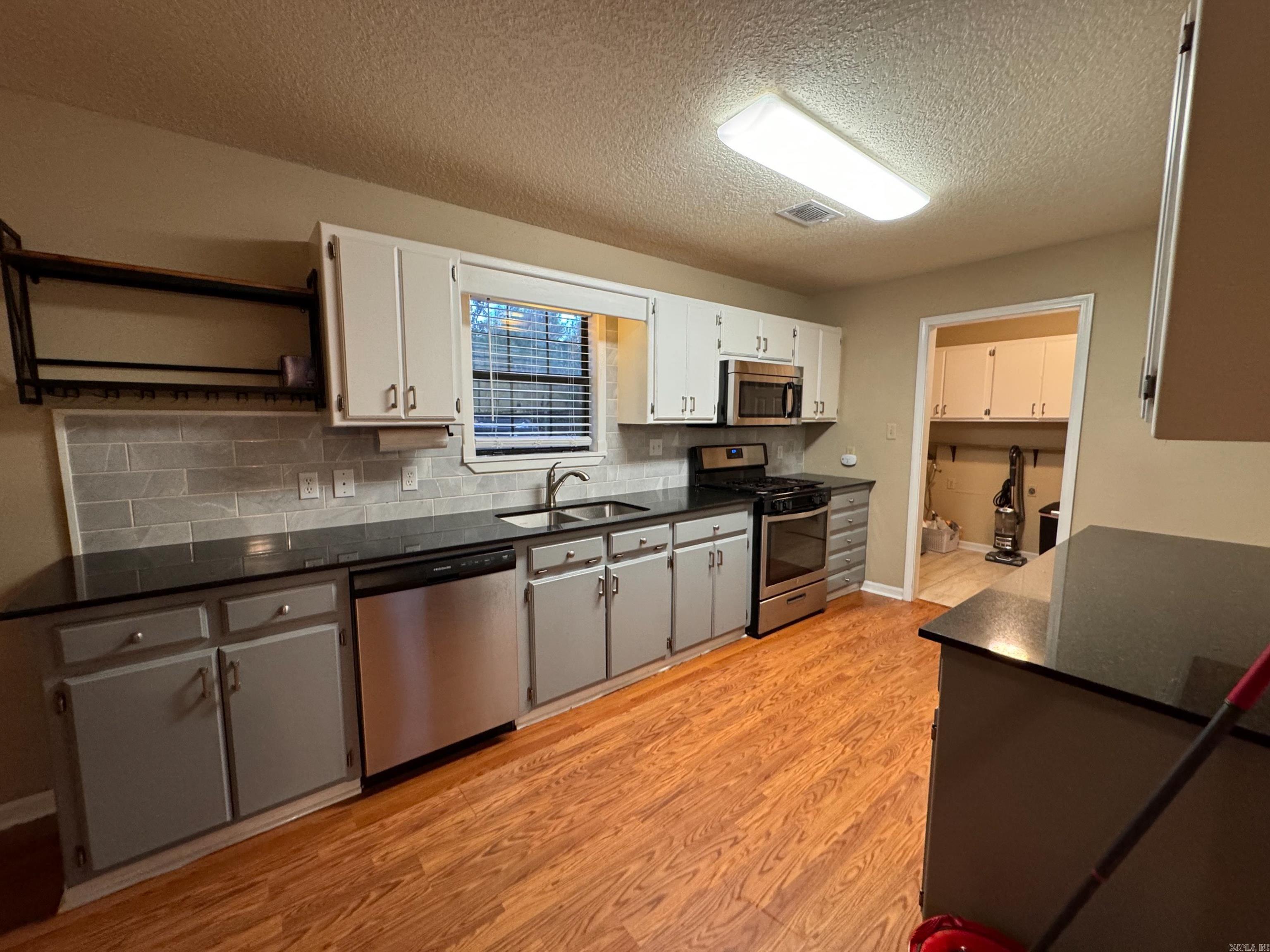 681 Amity Road Property Photo 5
