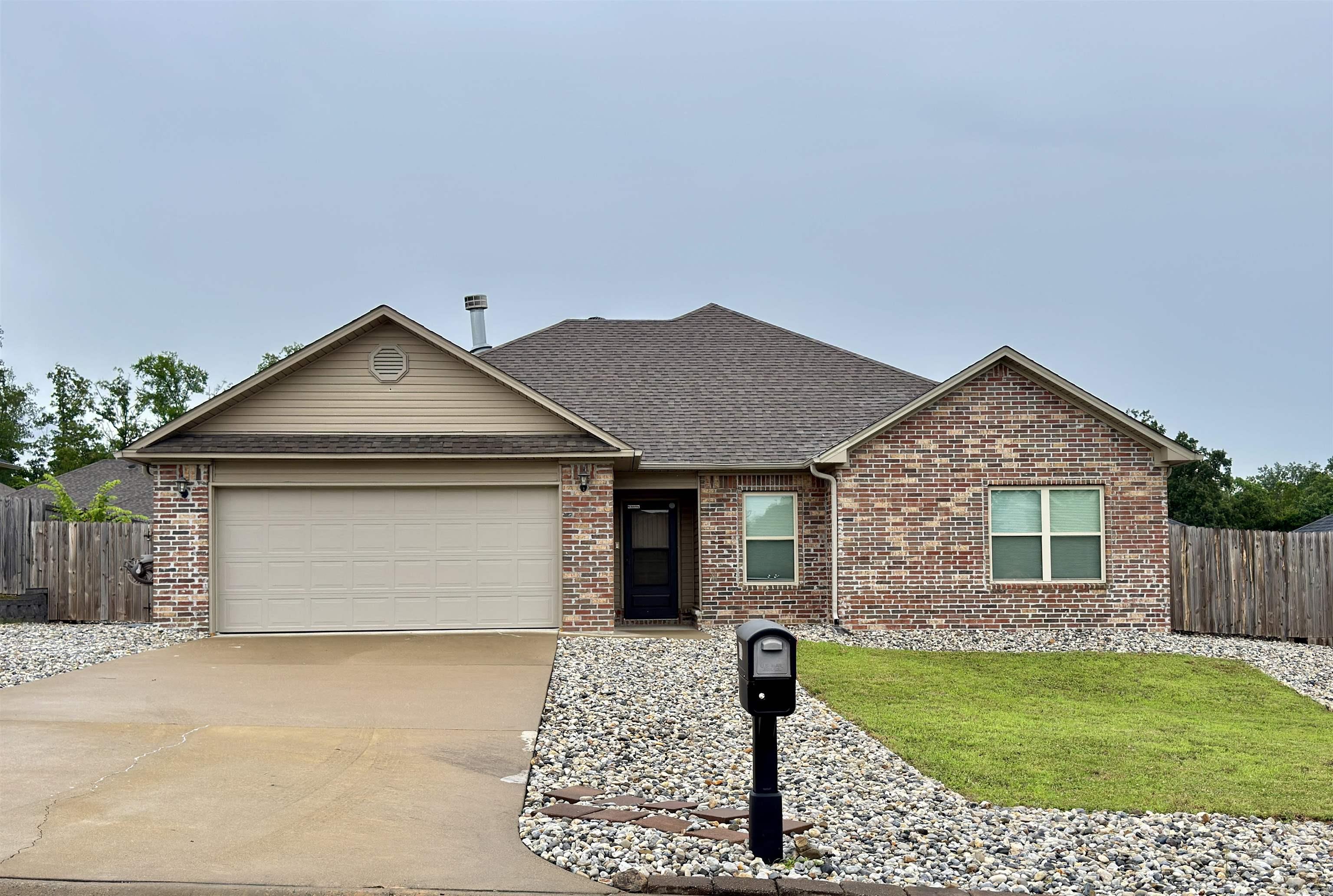 210 Hillshire Loop Property Photo 1