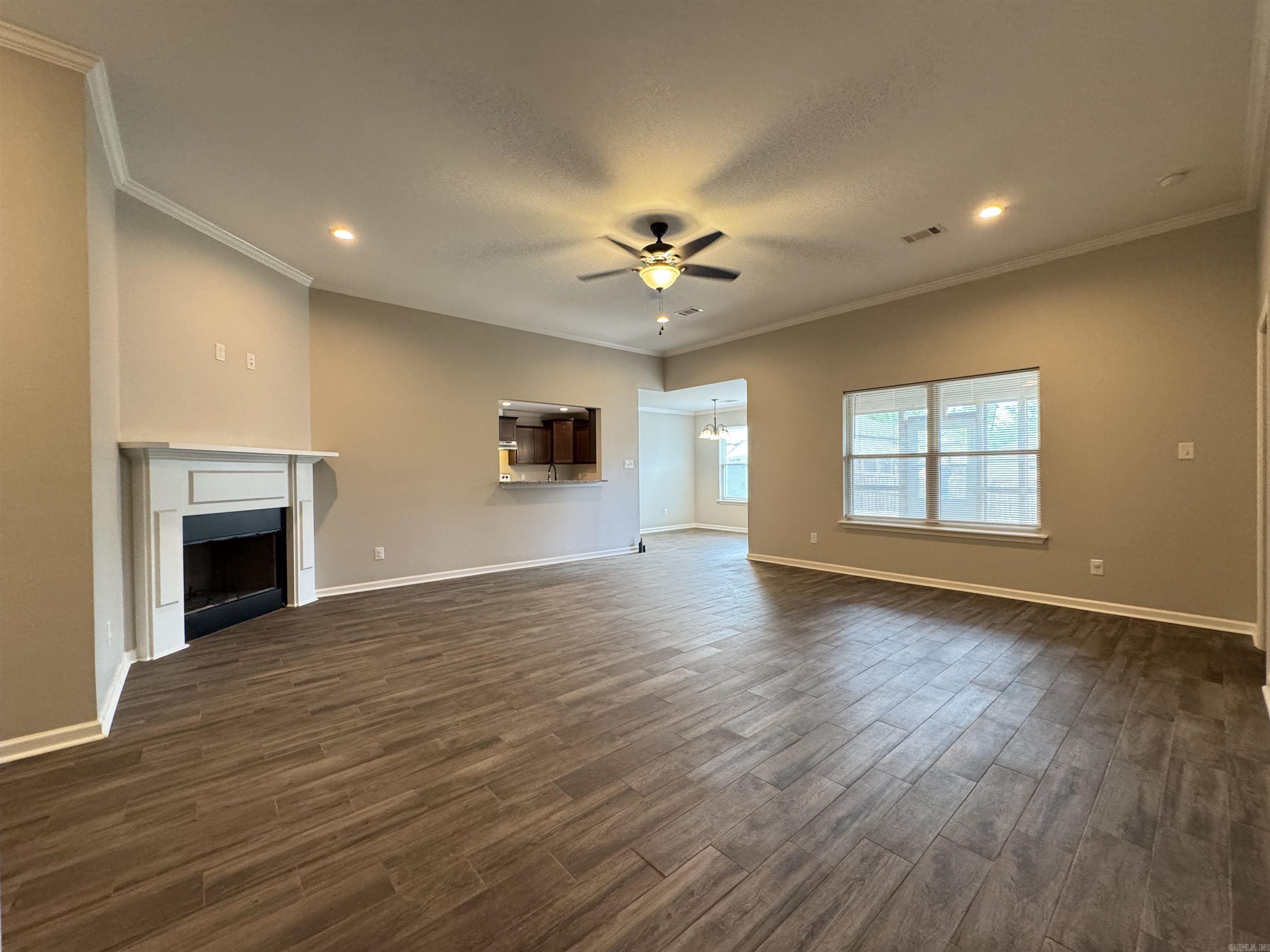 210 Hillshire Loop Property Photo 4