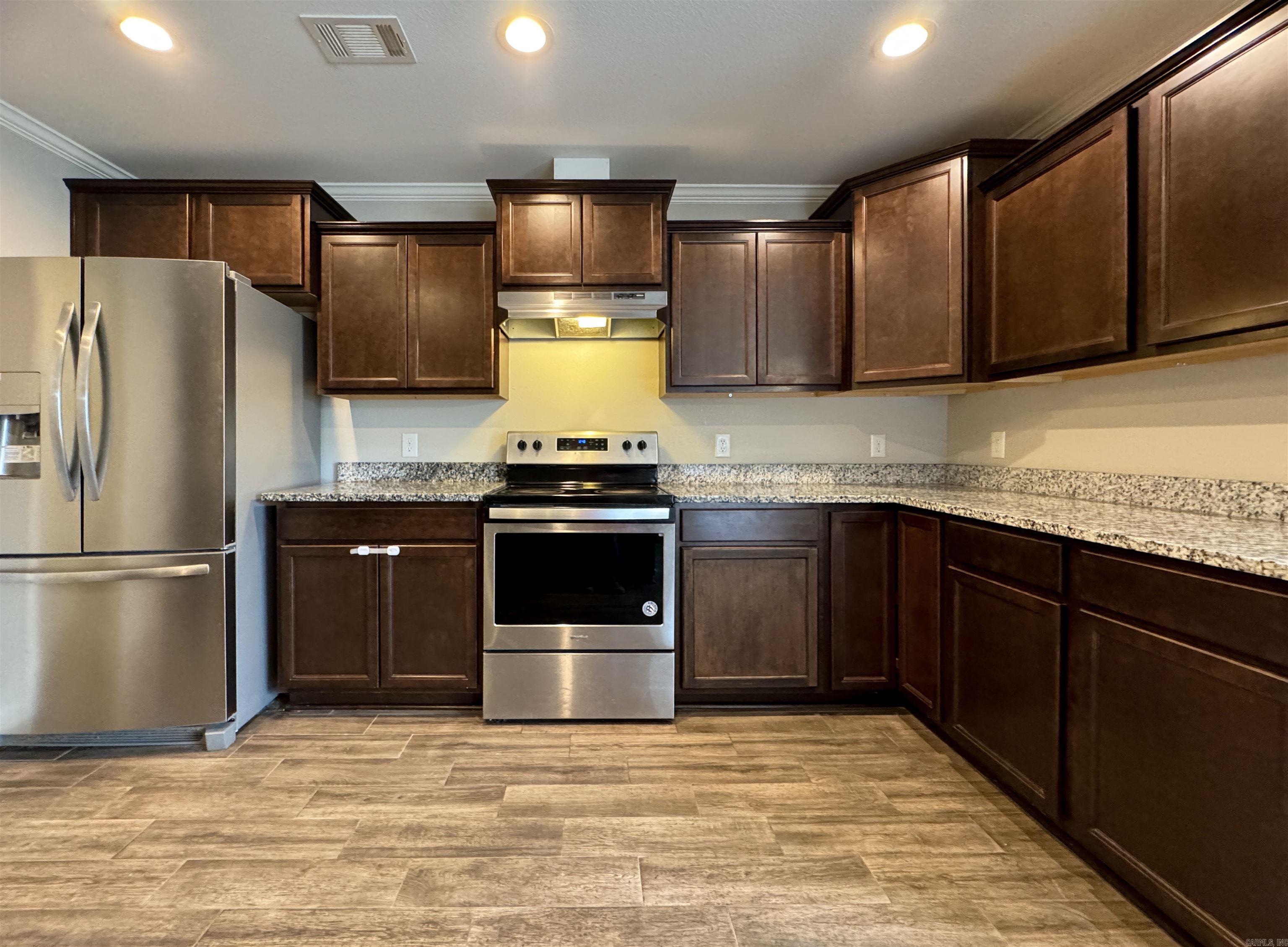 210 Hillshire Loop Property Photo 8