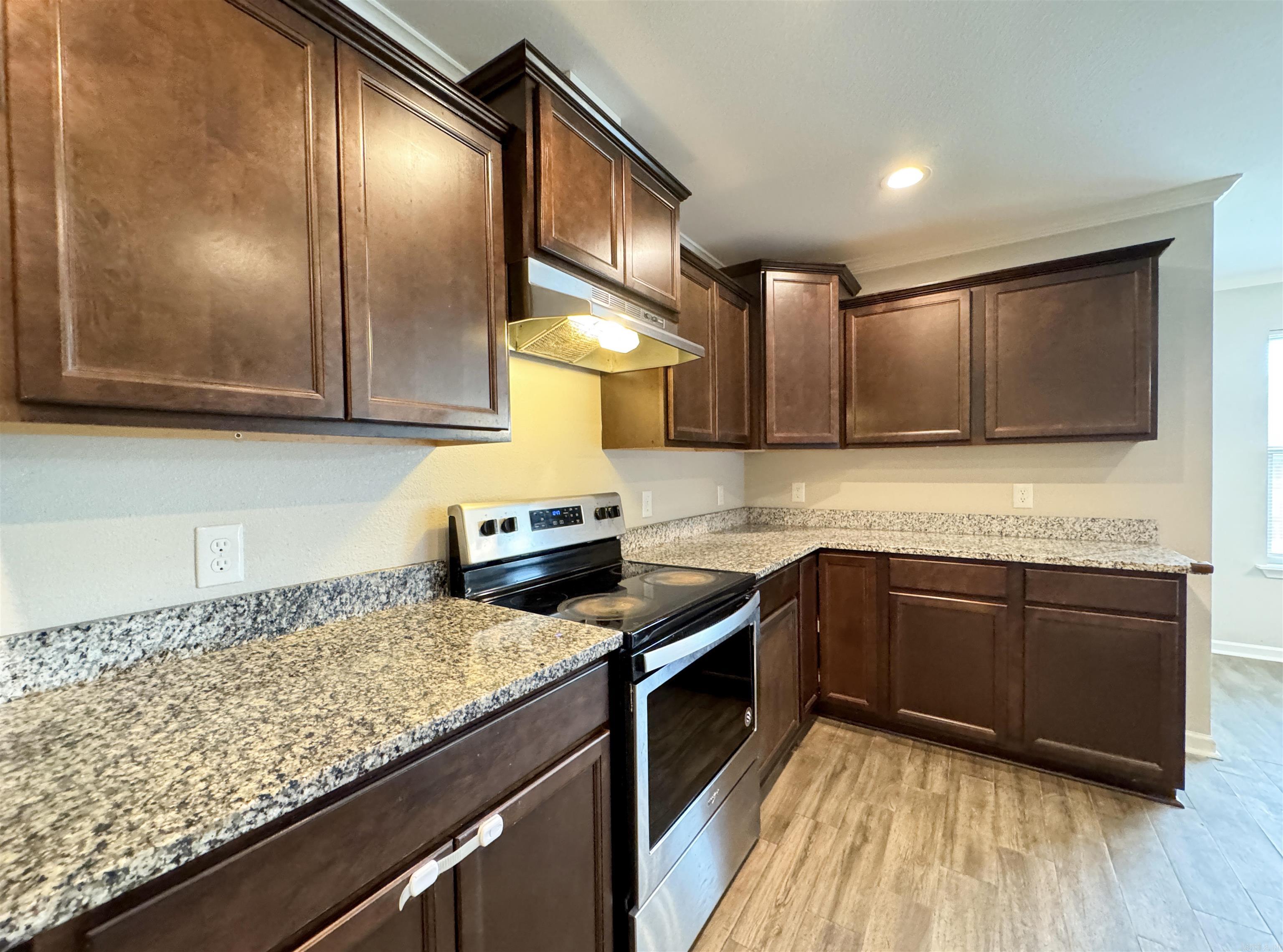 210 Hillshire Loop Property Photo 9