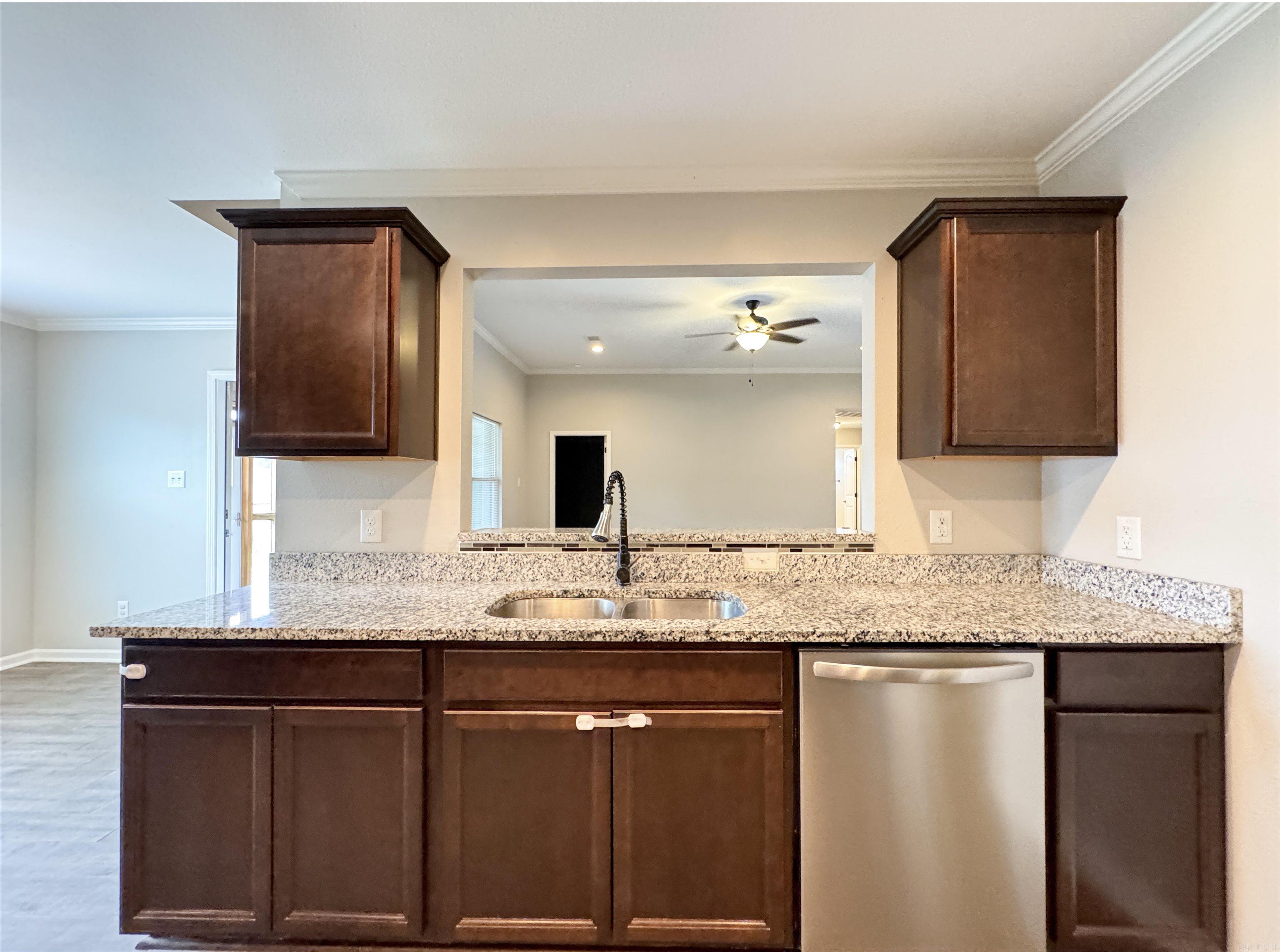 210 Hillshire Loop Property Photo 11