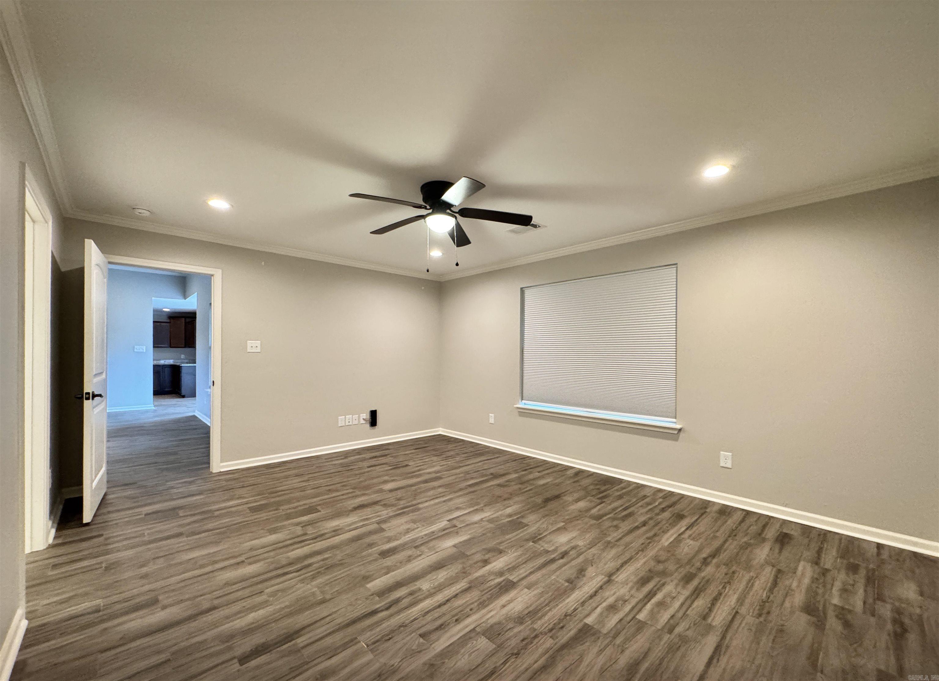 210 Hillshire Loop Property Photo 15