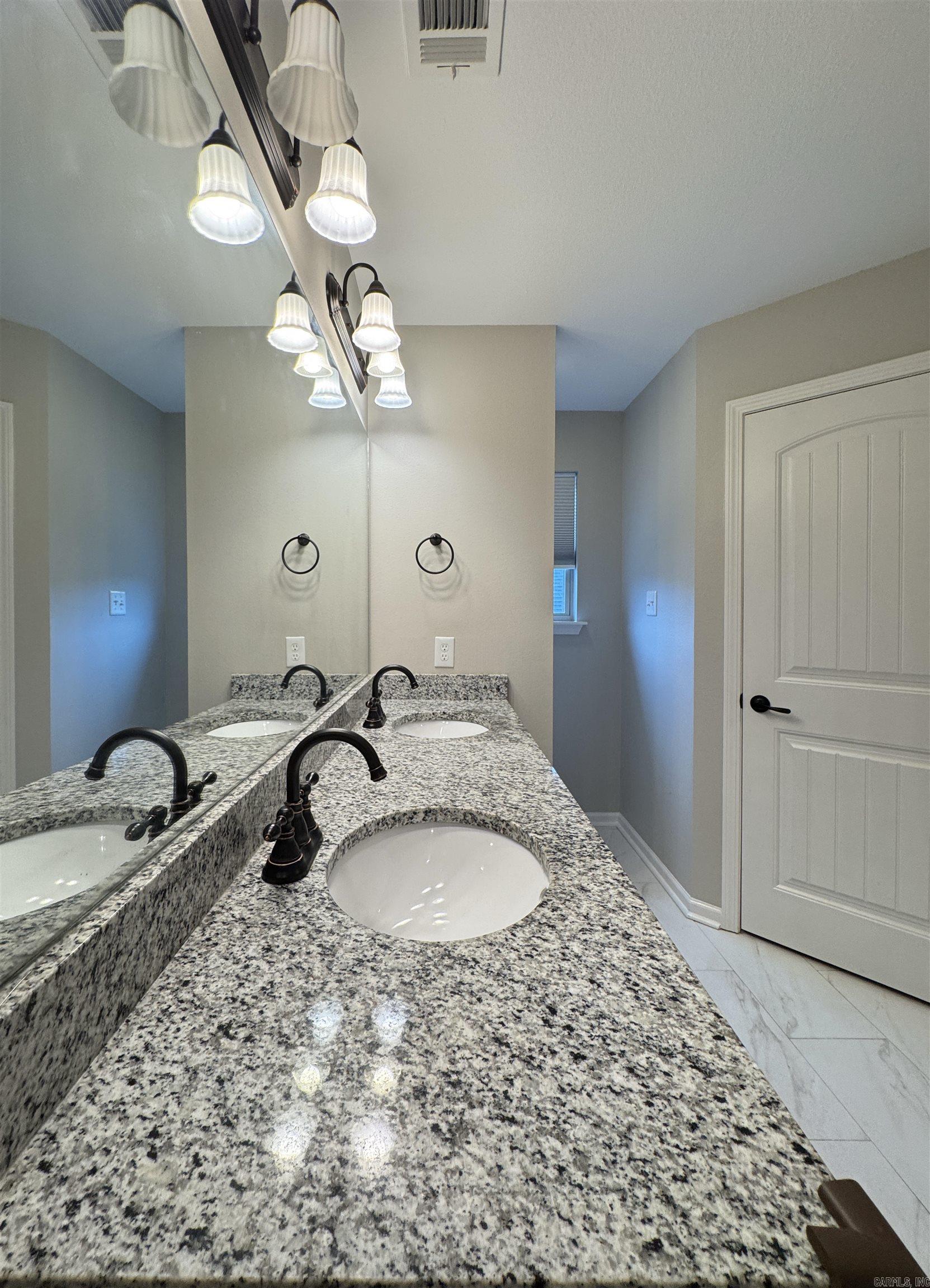 210 Hillshire Loop Property Photo 19