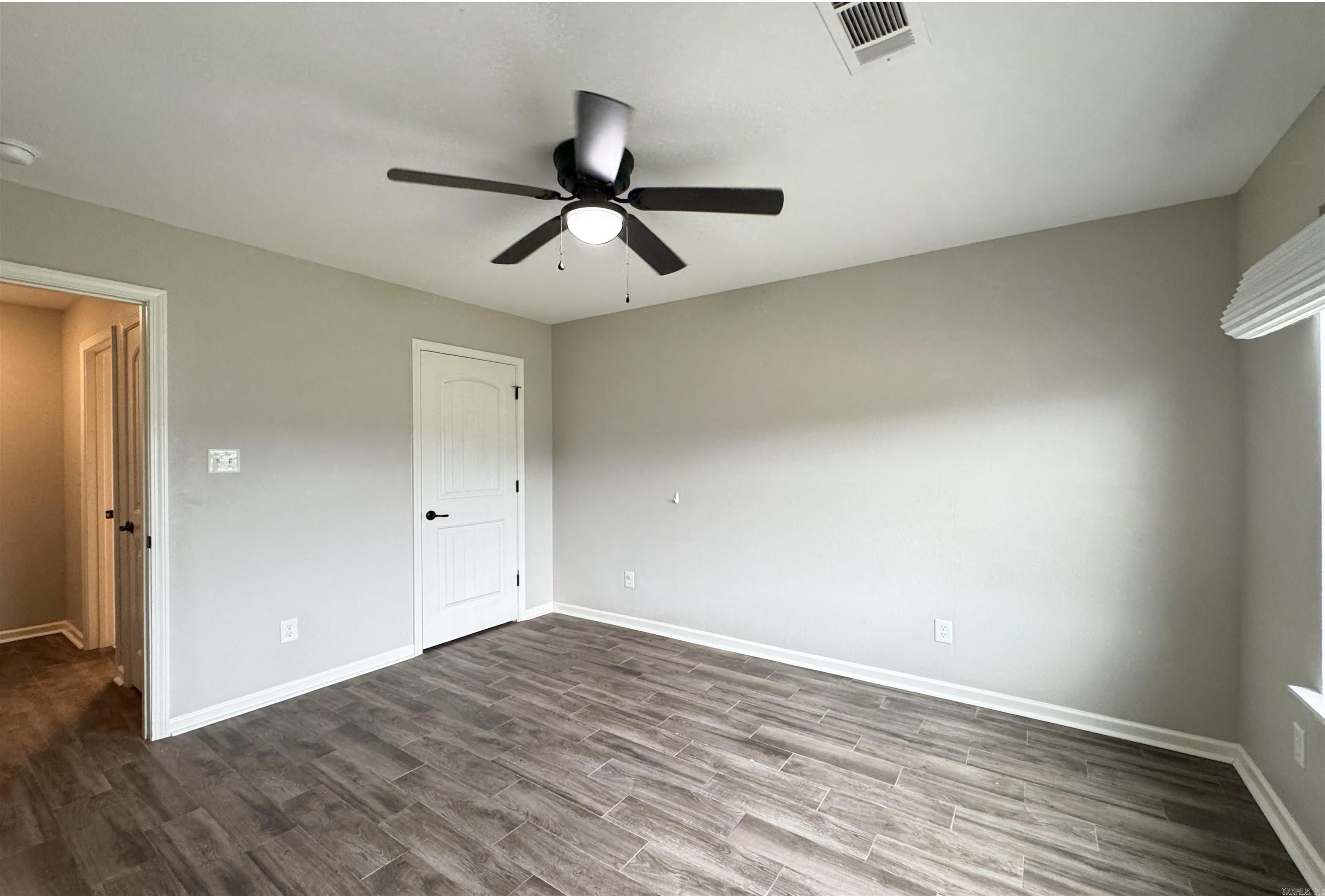210 Hillshire Loop Property Photo 26