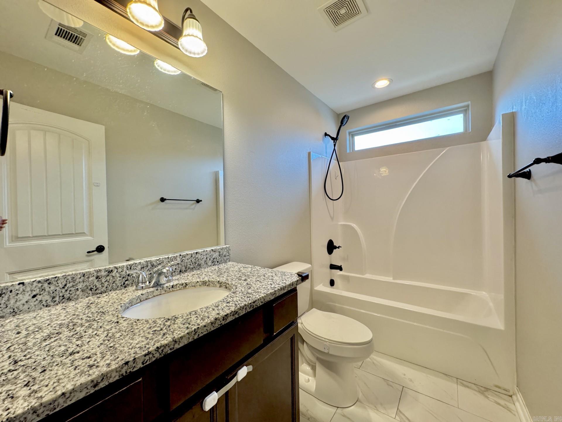 210 Hillshire Loop Property Photo 27