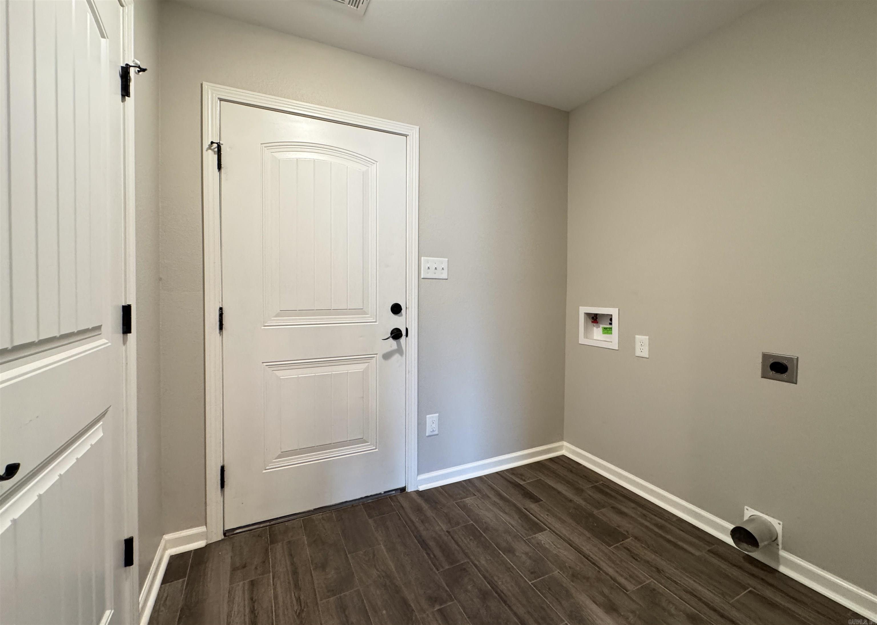 210 Hillshire Loop Property Photo 28