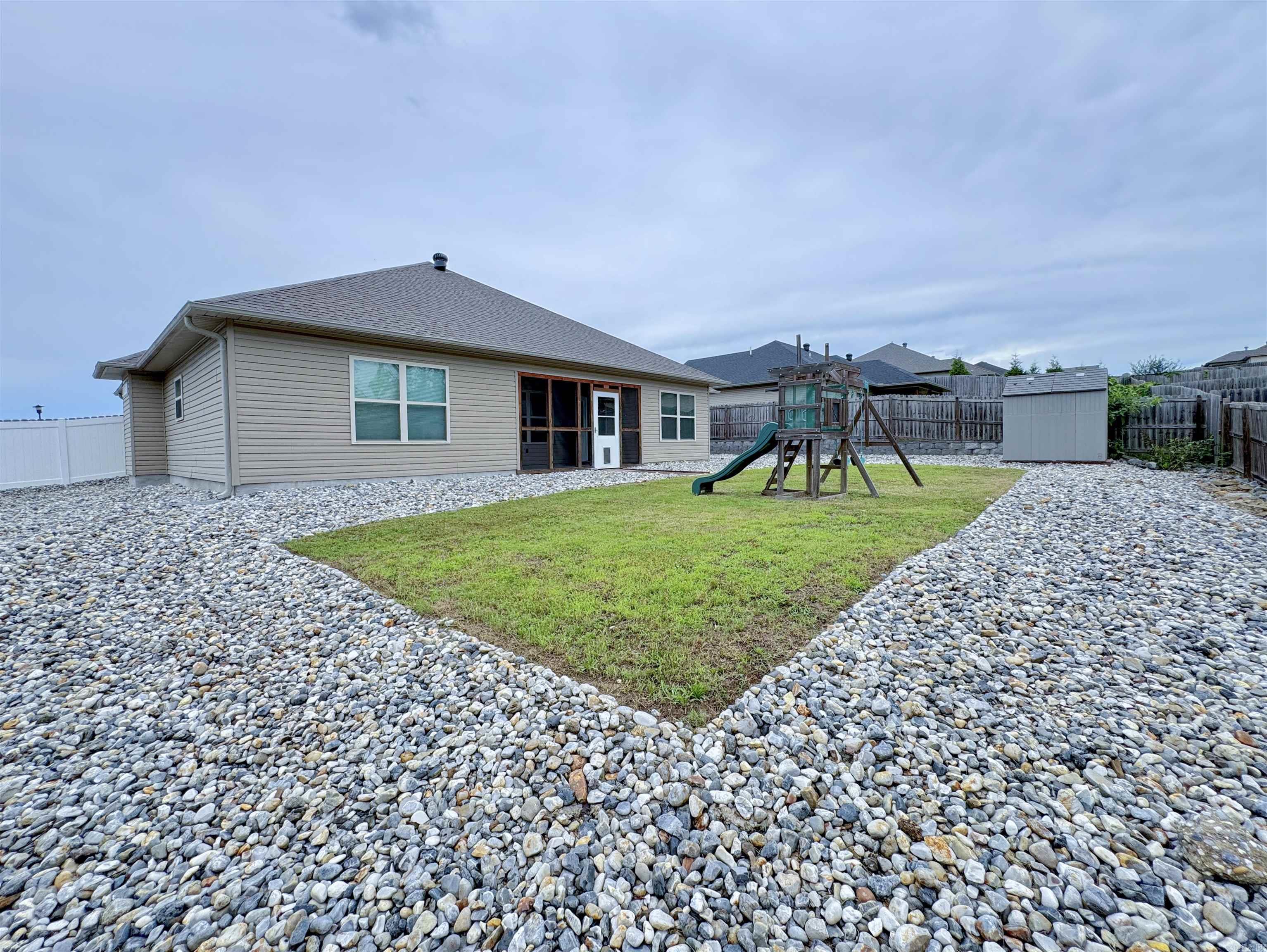 210 Hillshire Loop Property Photo 33