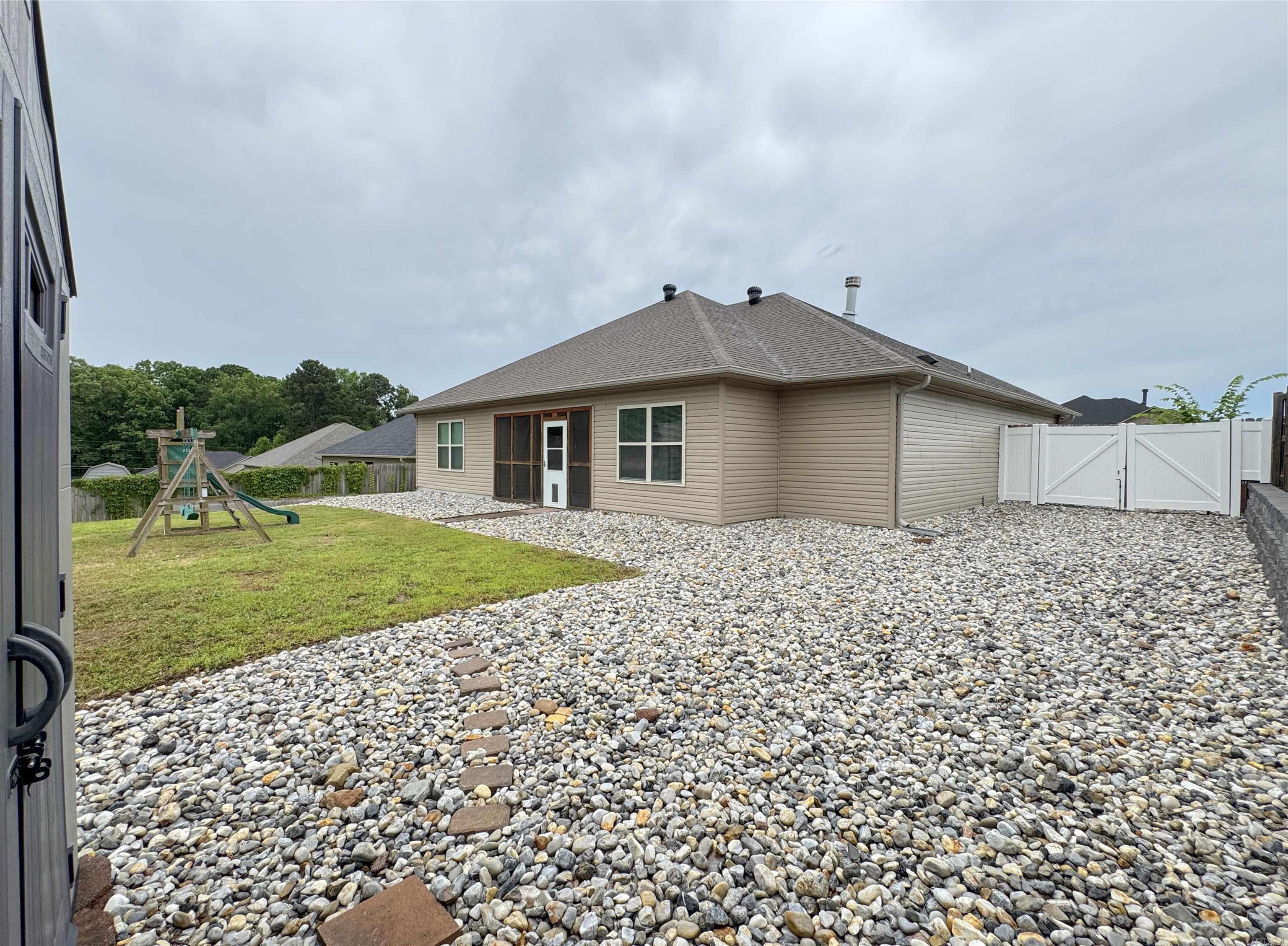 210 Hillshire Loop Property Photo 34