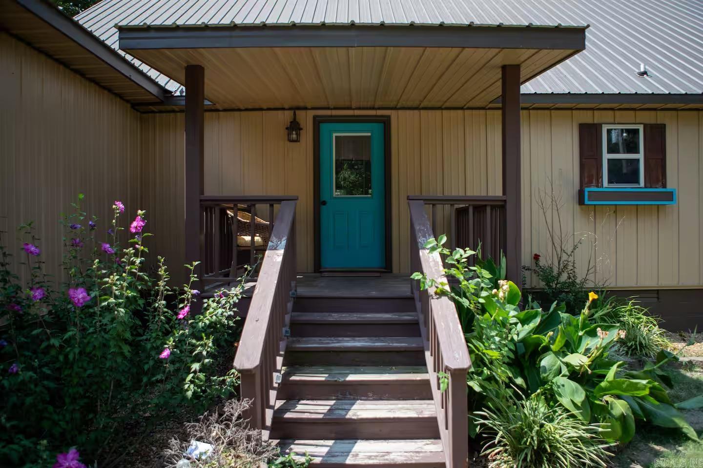 450 Sandy Trail Property Photo 5