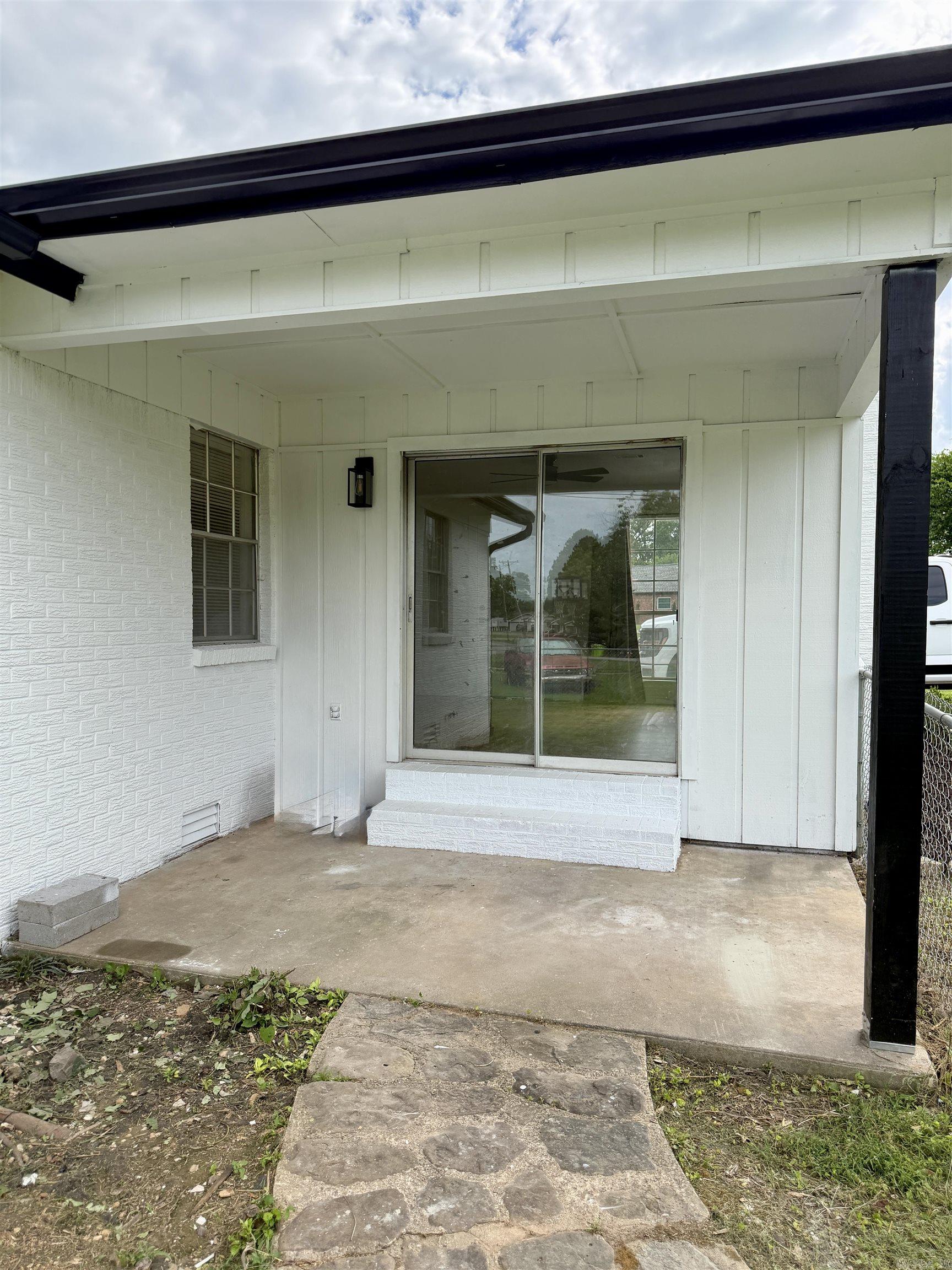 19 Thompson Dr Property Photo 2