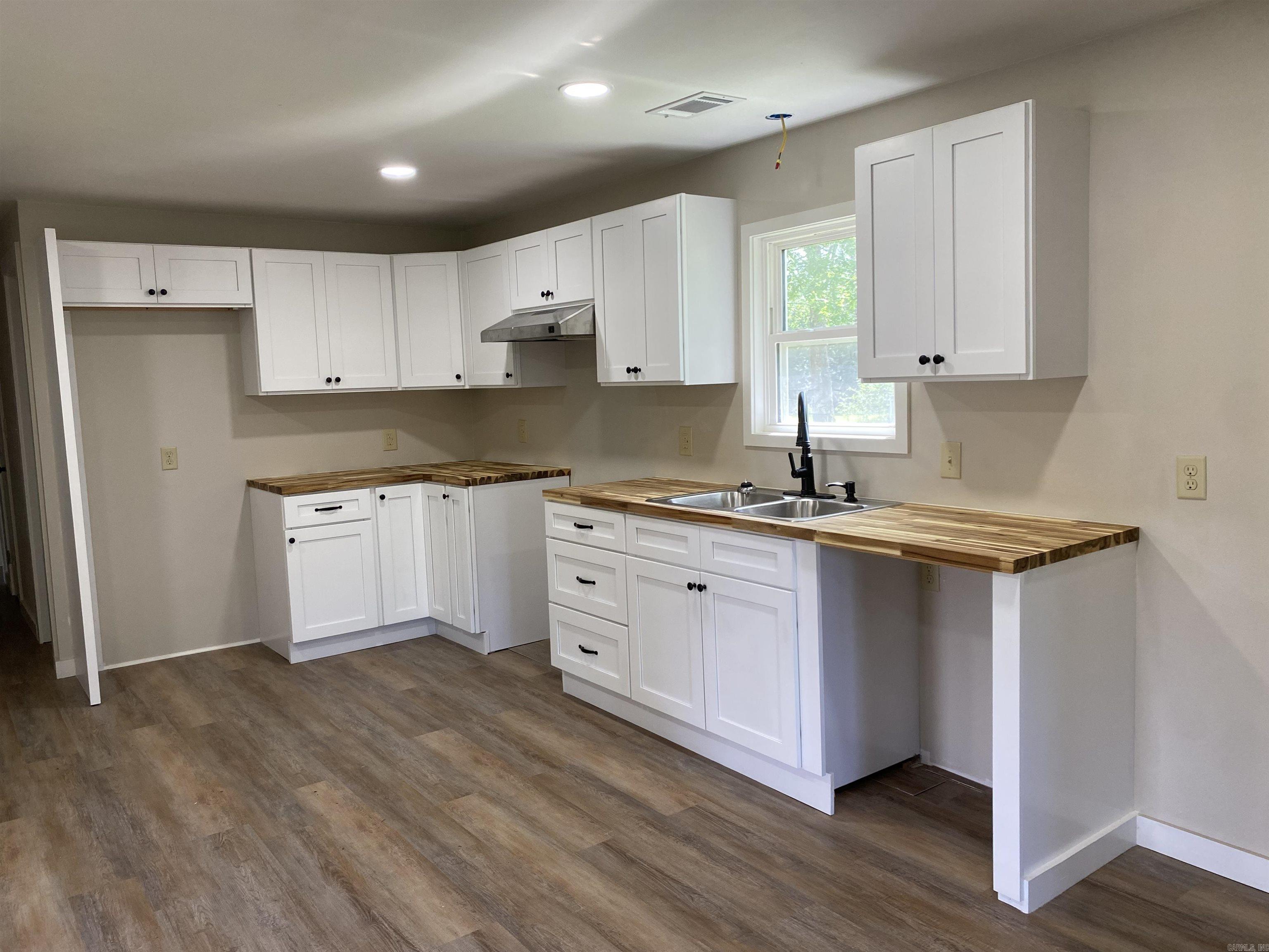 41 Mockingbird Lane Story, Ar Property Photo 10