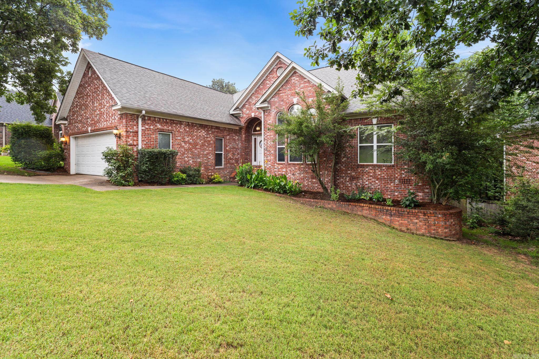 17 Chicot Dr Property Photo 2