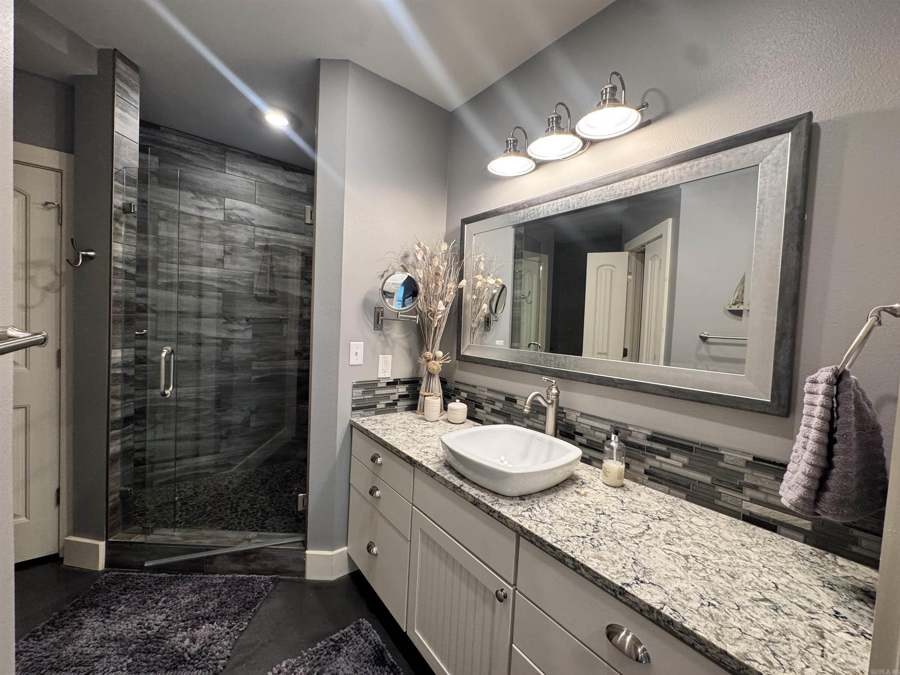 7910 Edgemont Rd, Suite 100 100 Property Photo 14