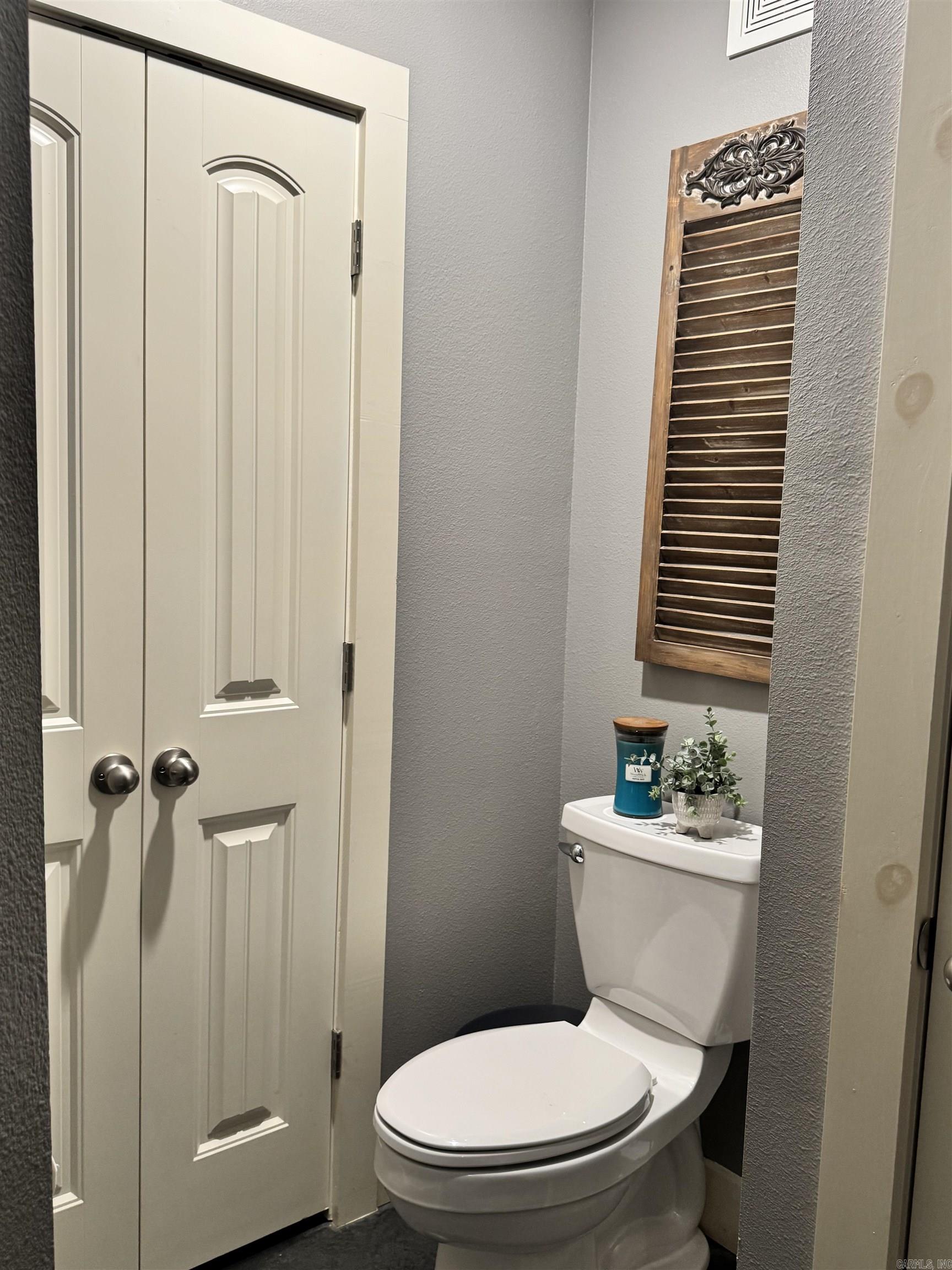 7910 Edgemont Rd, Suite 100 100 Property Photo 18