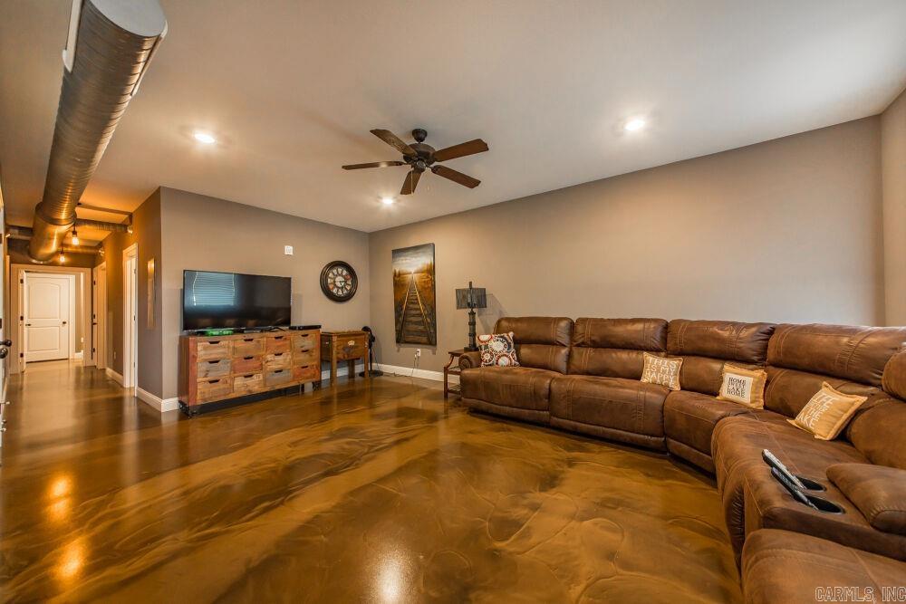 7910 Edgemont Rd, Suite 301 Property Photo 1