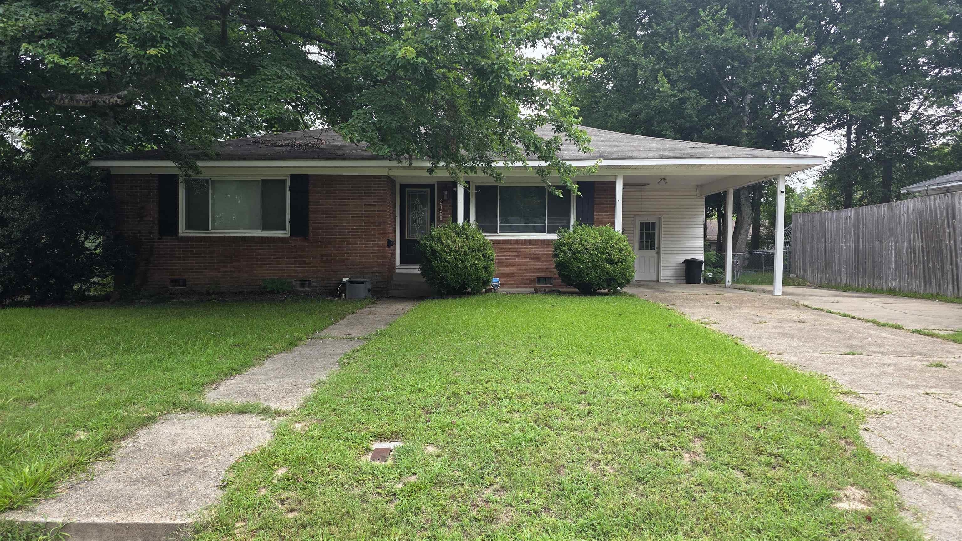 2308 Sylvia Street Property Photo 3