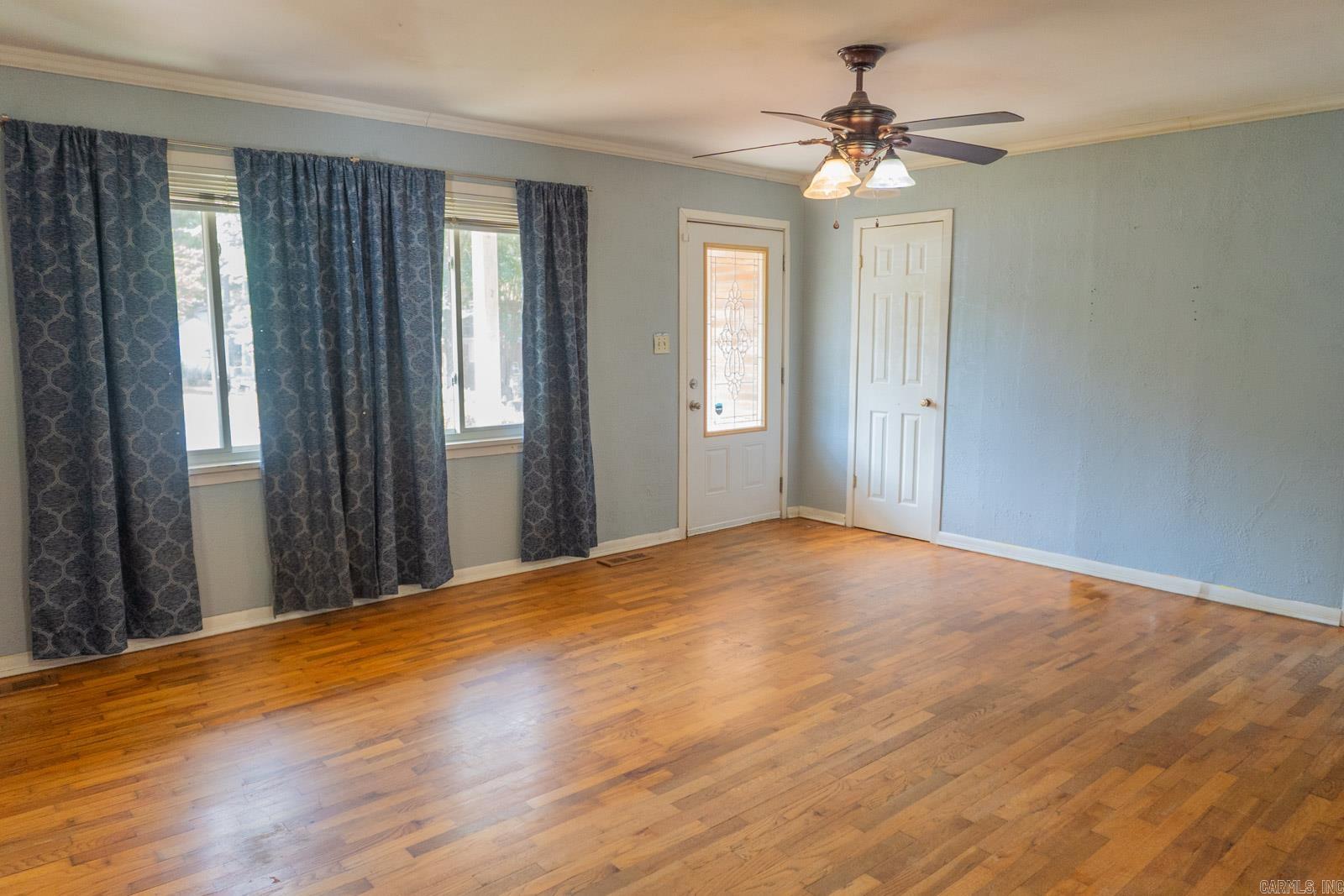 2308 Sylvia Street Property Photo 5