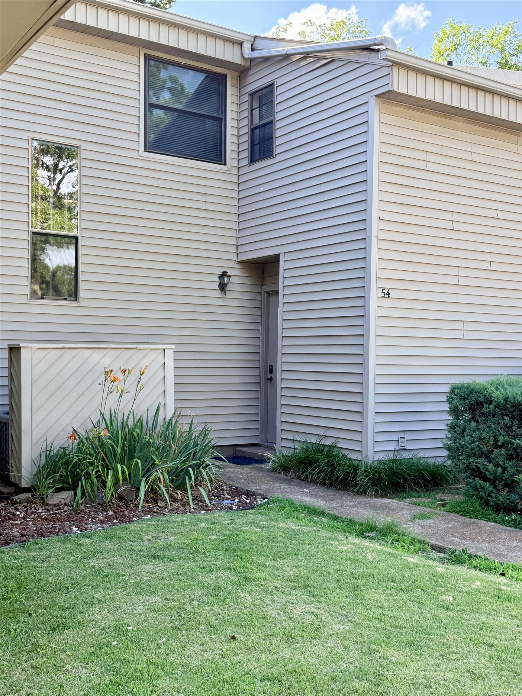 135 Hillview #54 Drive Property Photo 2