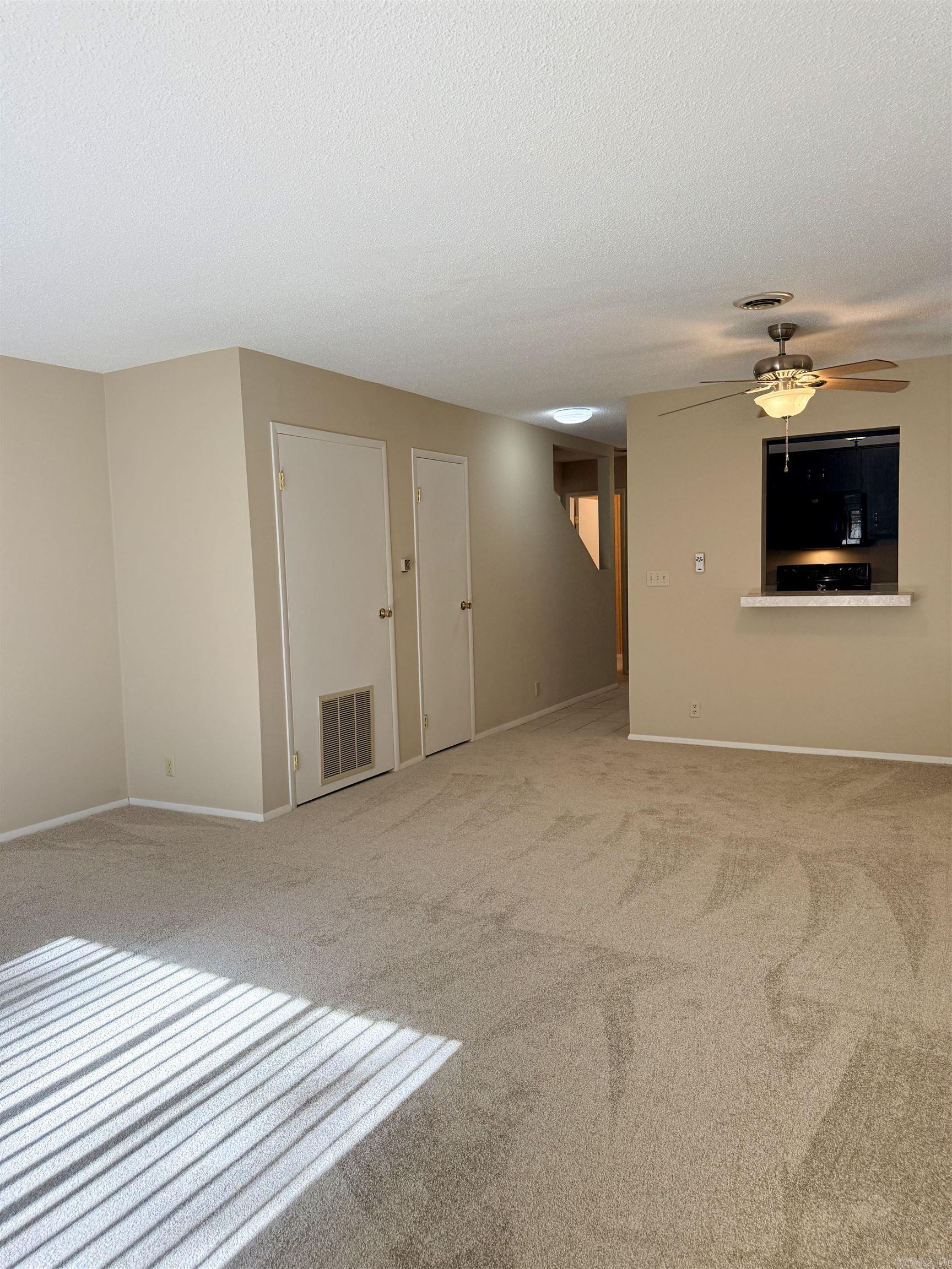 135 Hillview #54 Drive Property Photo 6