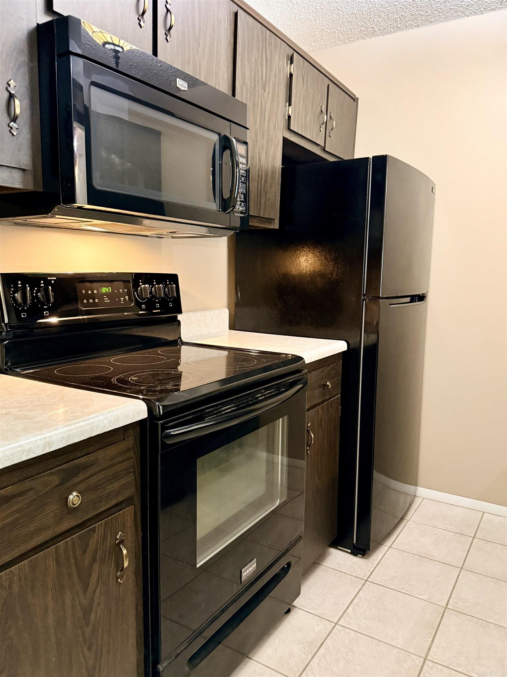 135 Hillview #54 Drive Property Photo 8