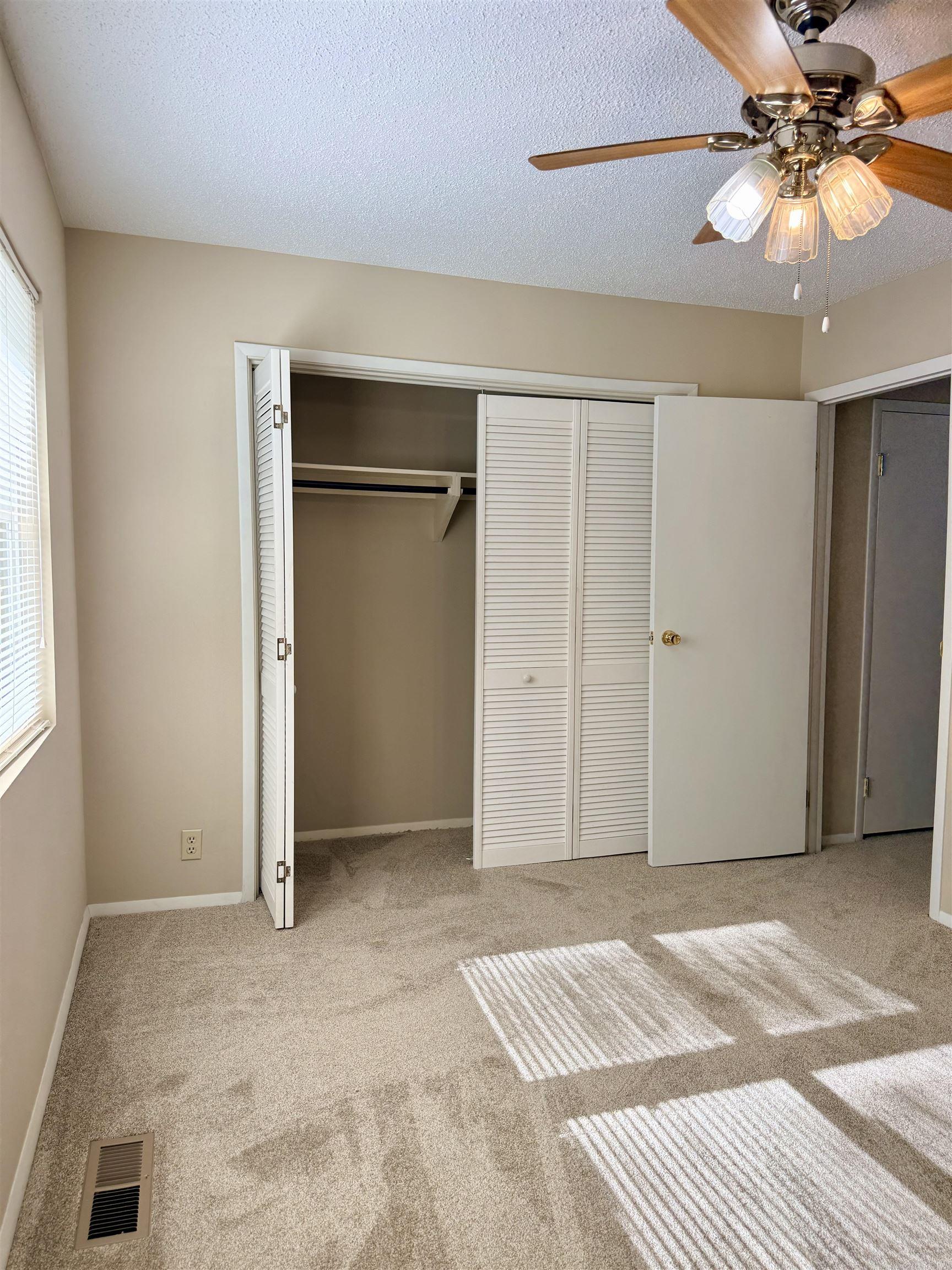 135 Hillview #54 Drive Property Photo 26