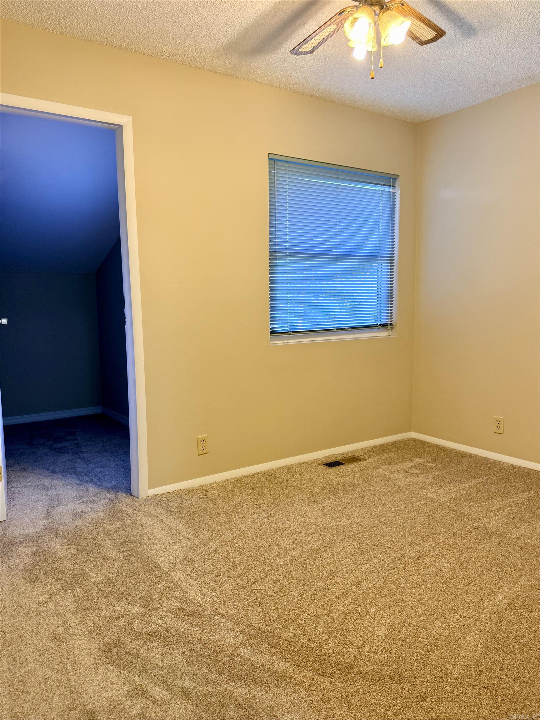 135 Hillview #54 Drive Property Photo 30