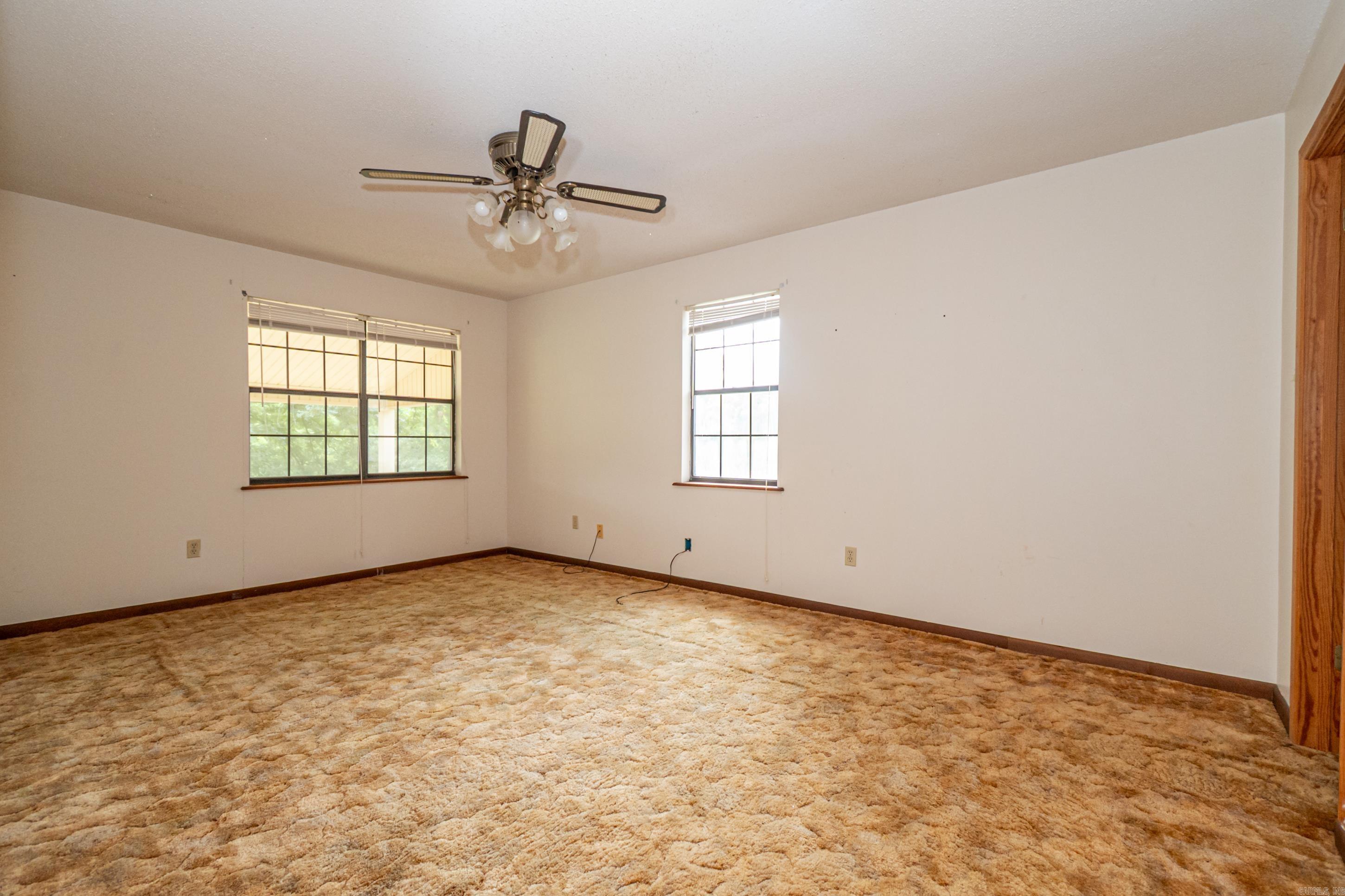 160 Mcmahon Ln Property Photo 11
