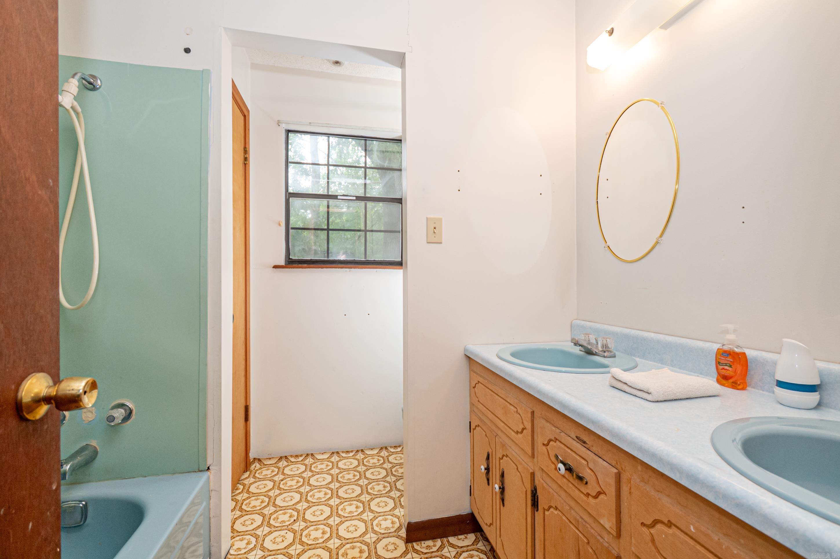 160 Mcmahon Ln Property Photo 17
