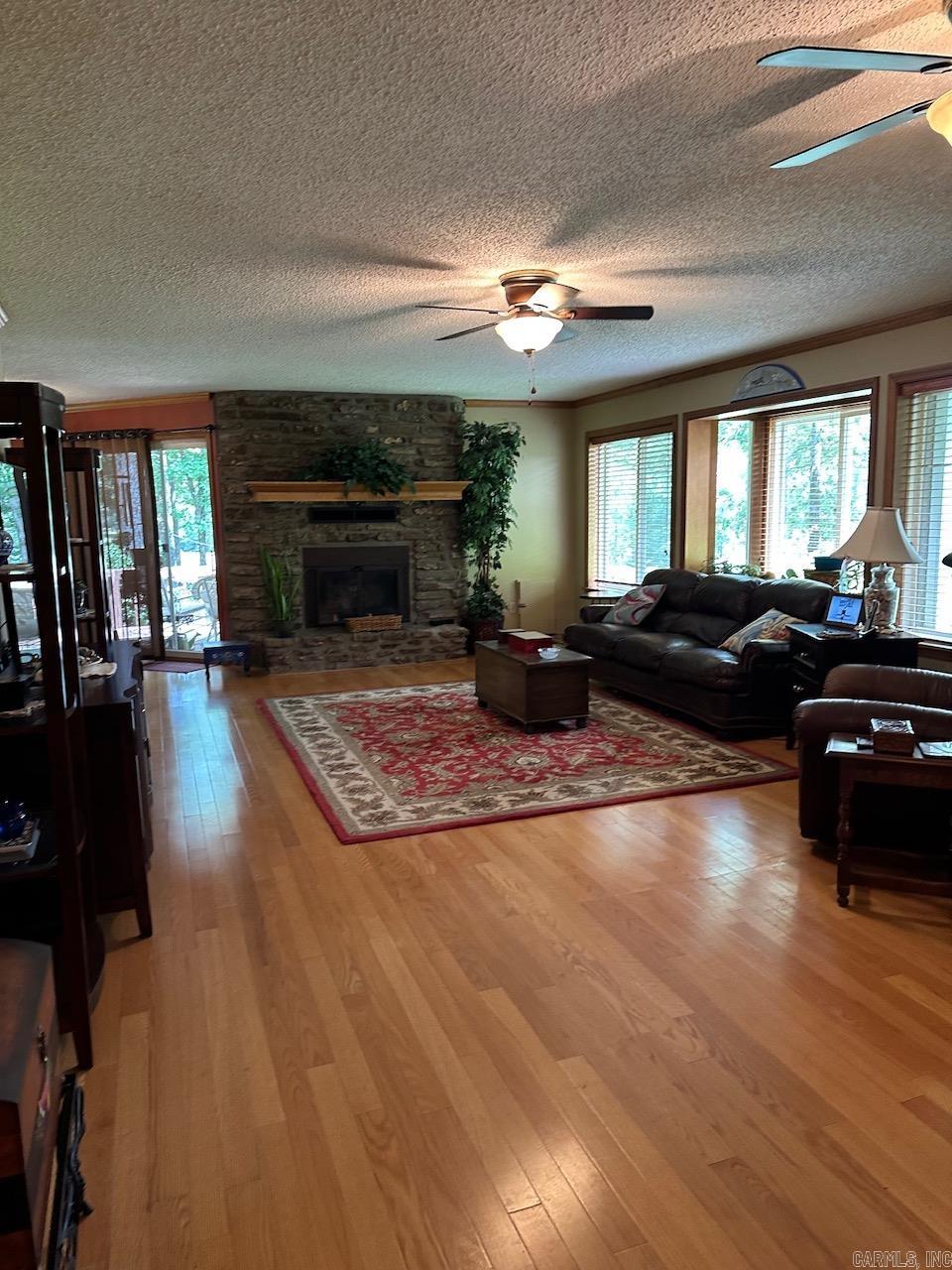 105 Crest Drive Property Photo 12