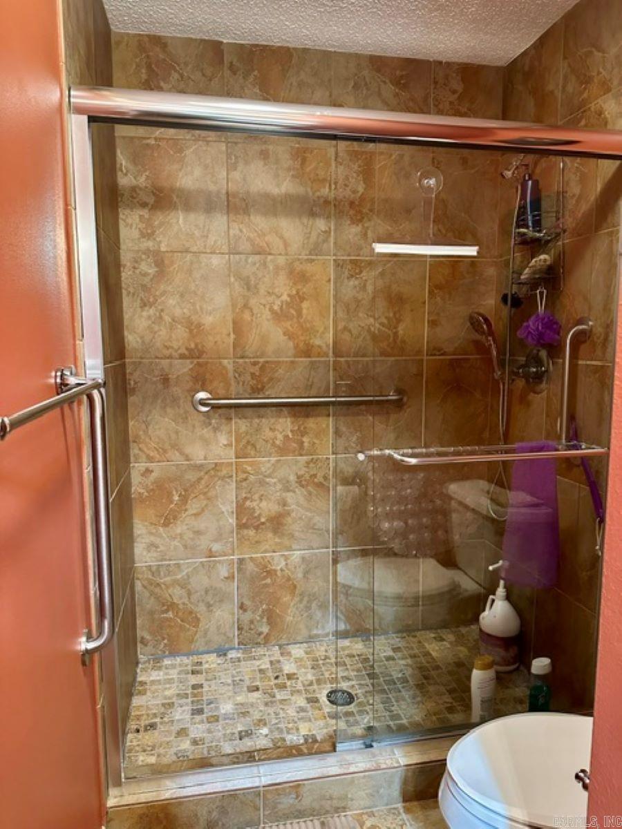 105 Crest Drive Property Photo 40