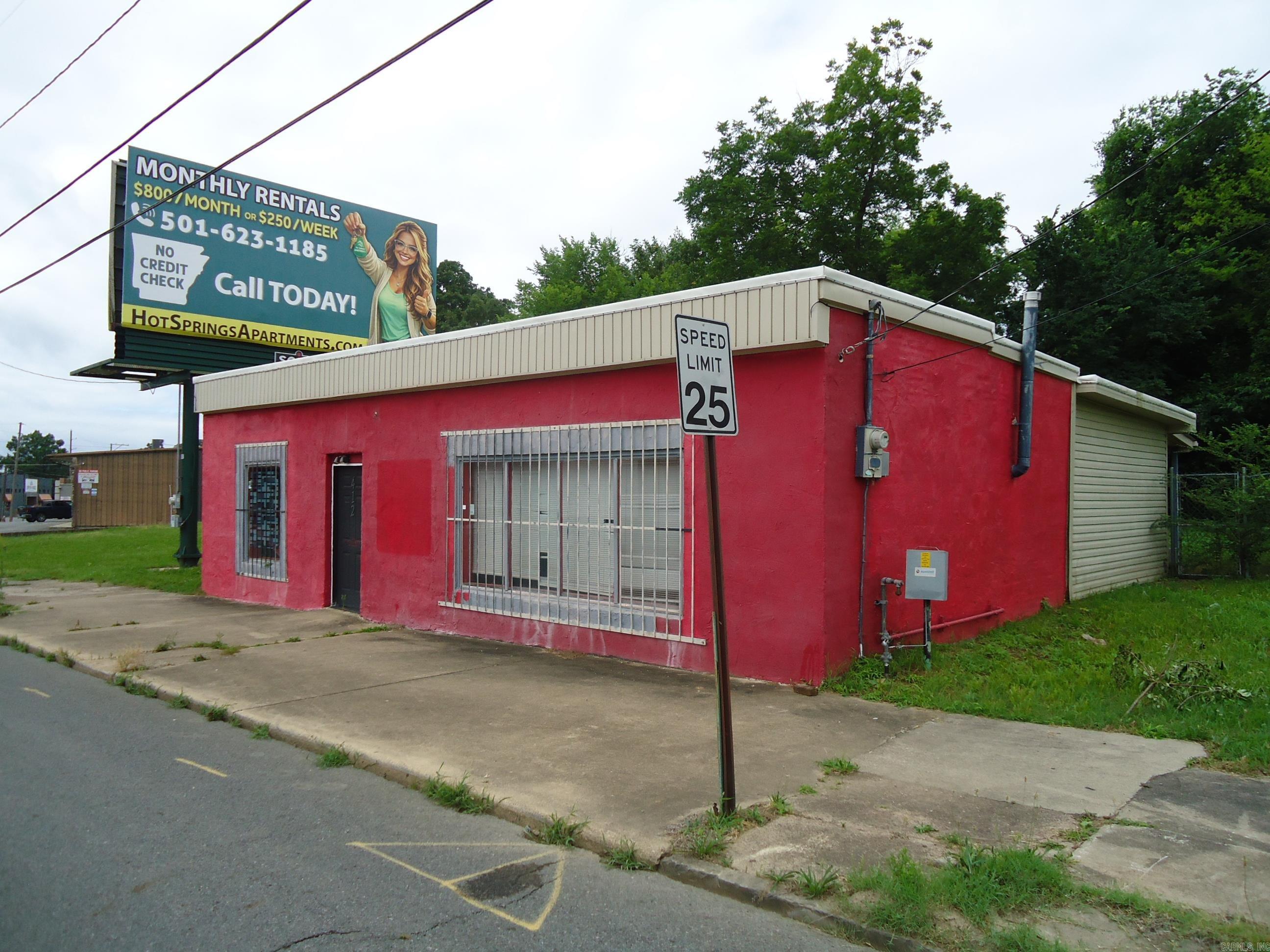 412 Broadway Street Property Photo 3