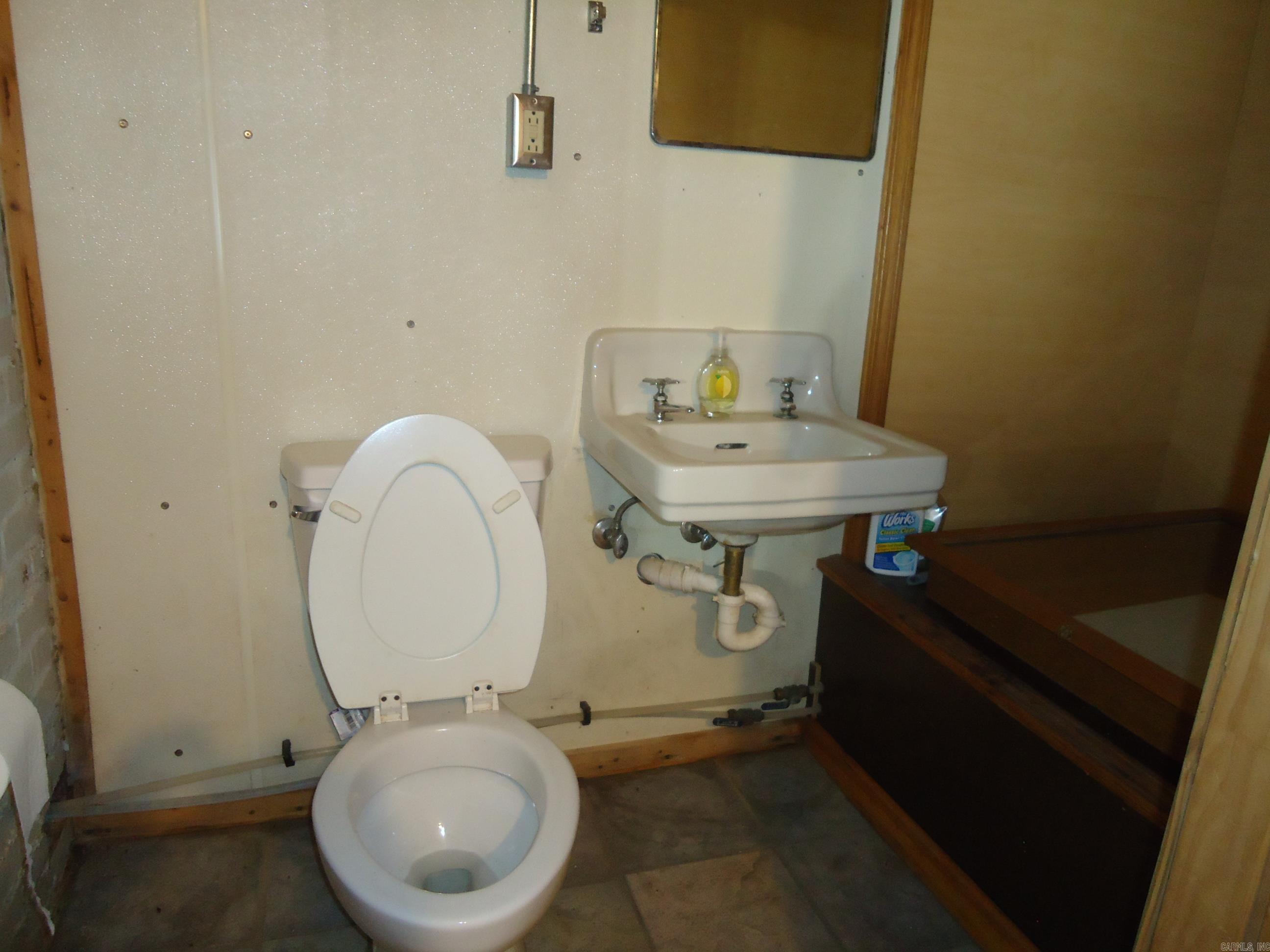 412 Broadway Street Property Photo 30