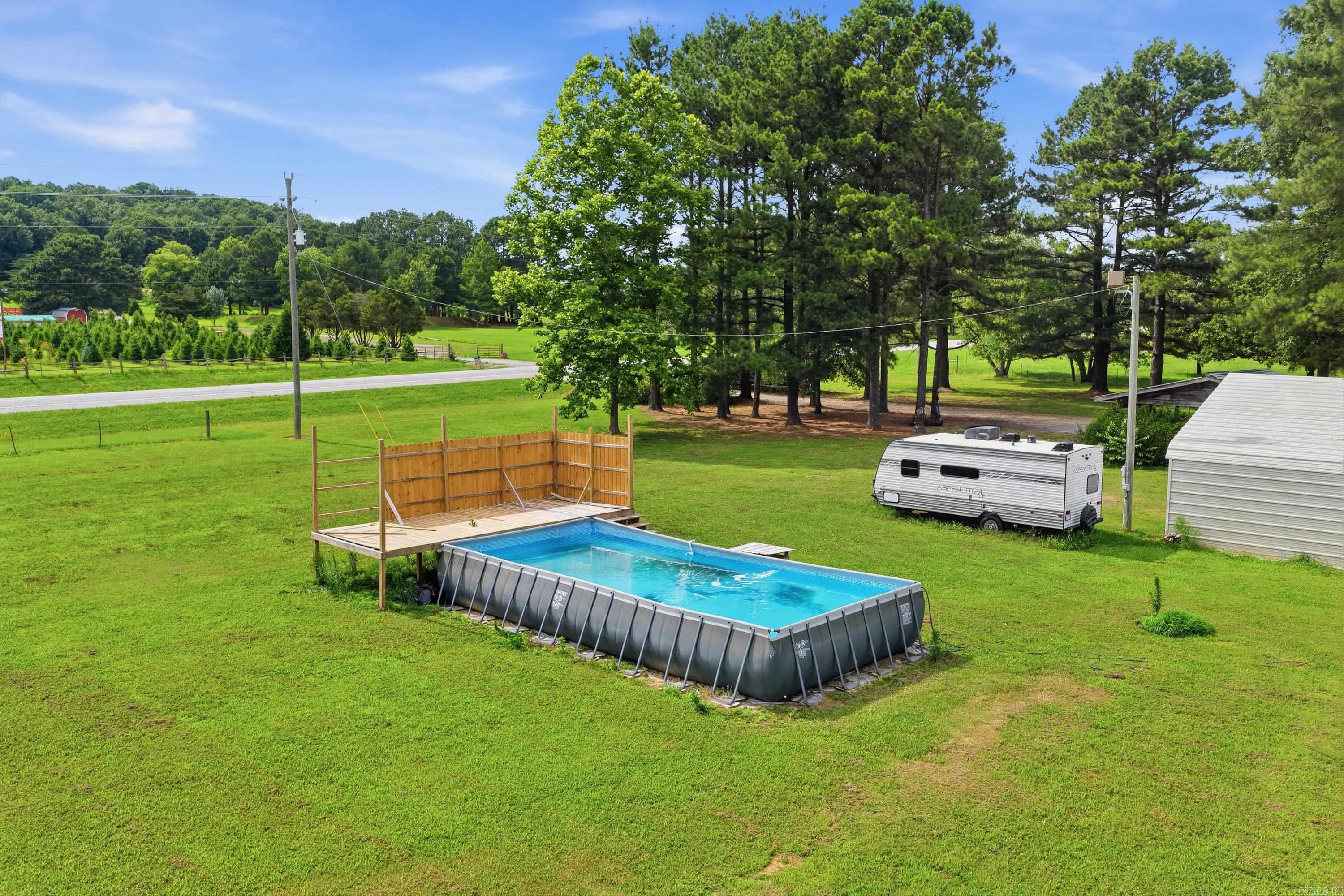 1259 Hwy 5 Property Photo 5