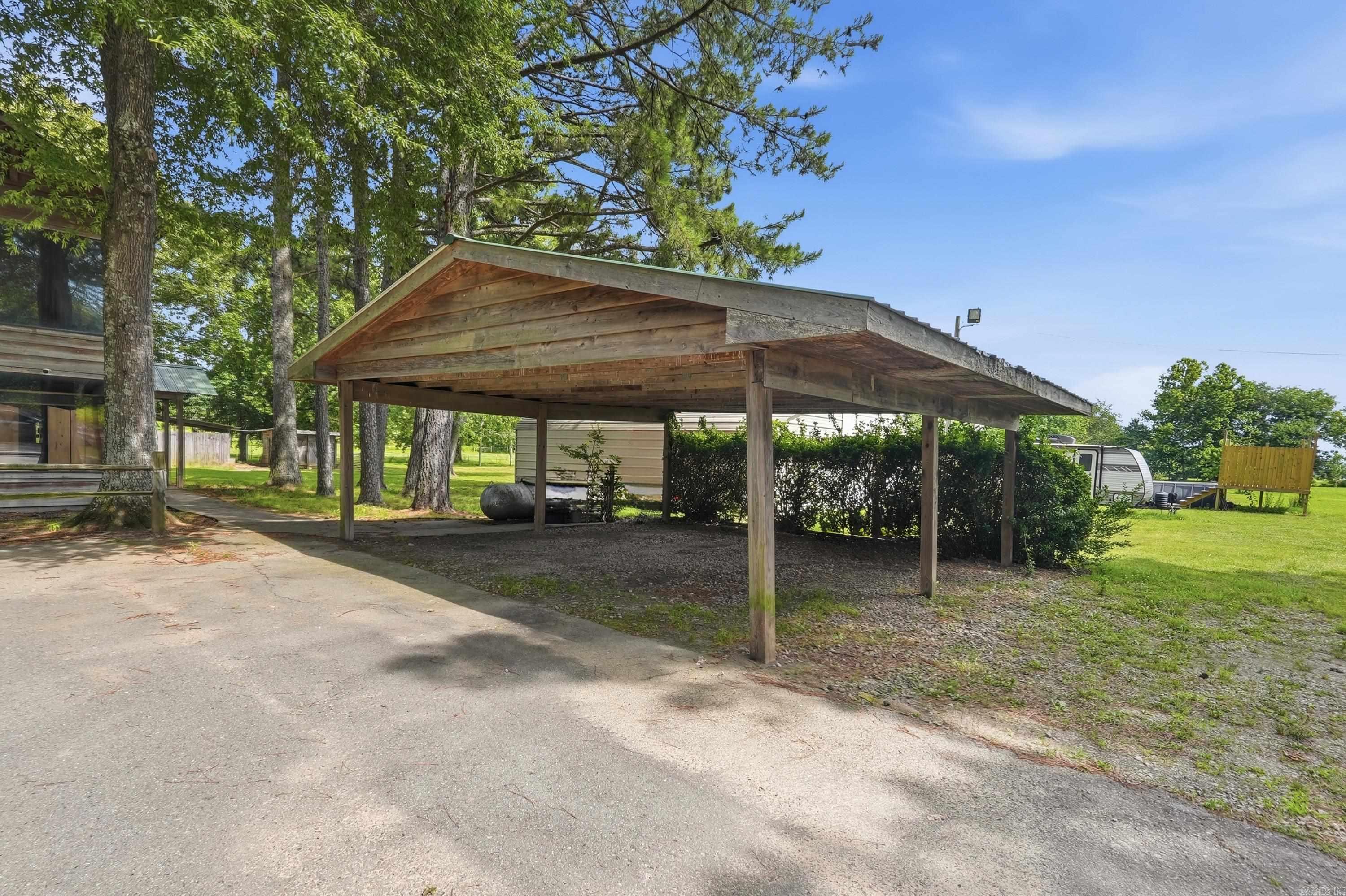 1259 Hwy 5 Property Photo 10