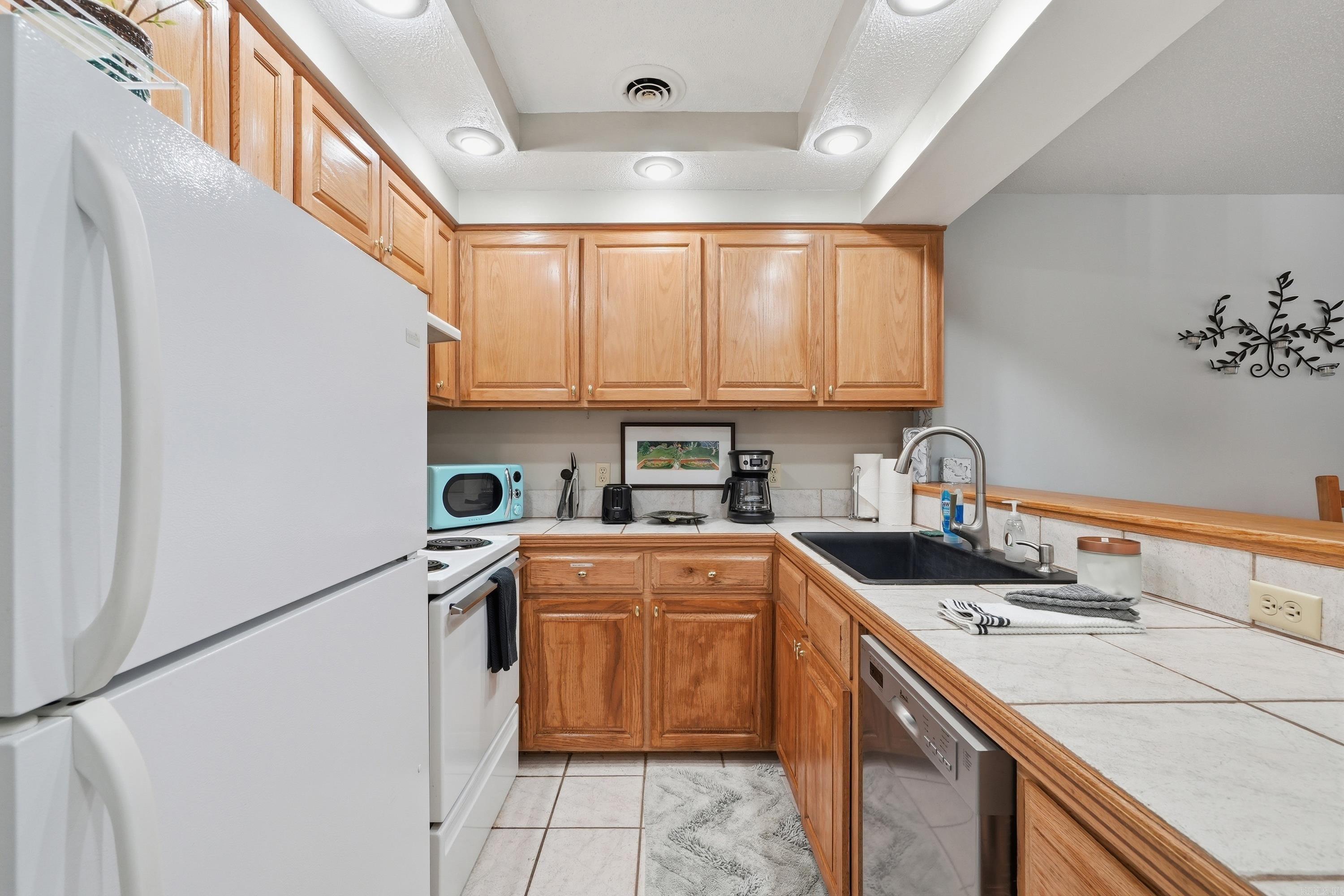 135 Hillview Dr #44 44 Property Photo 7