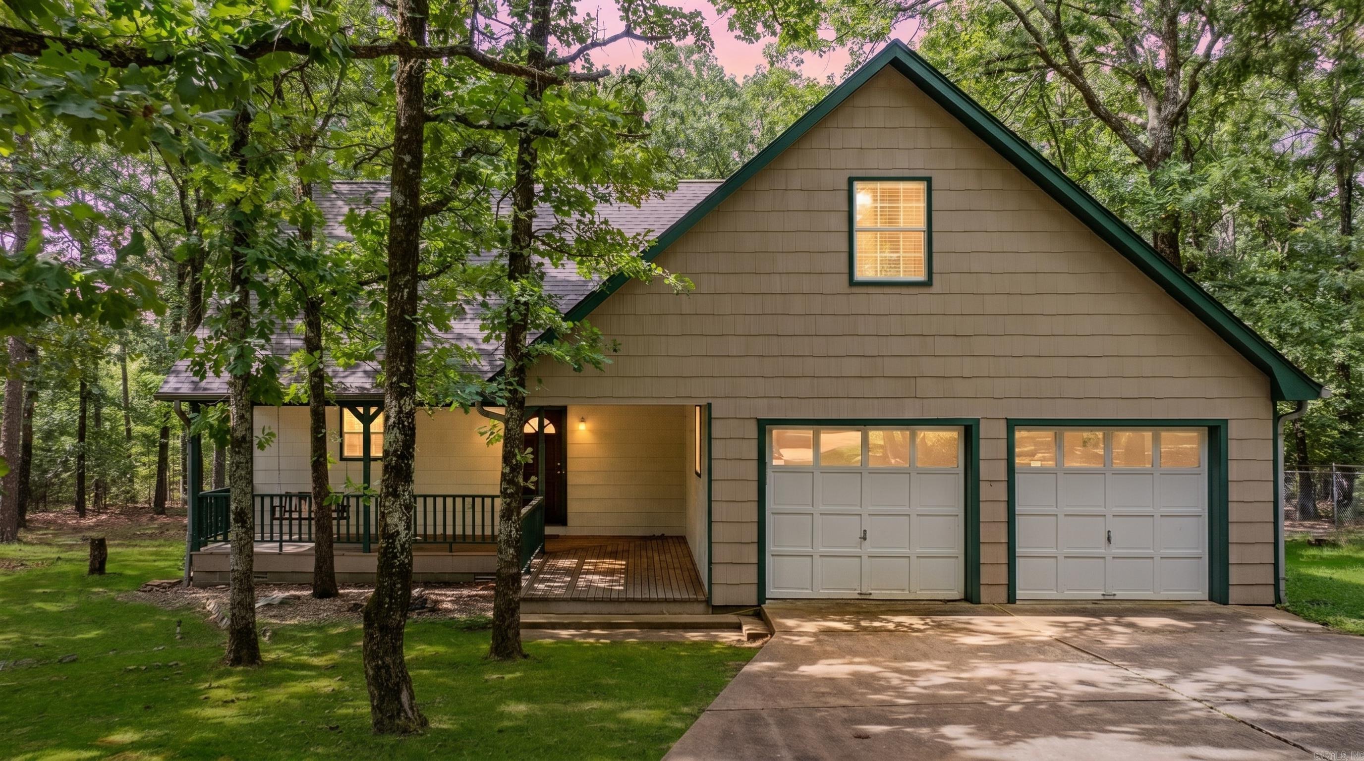 15807 Hunter Lane Property Photo 1