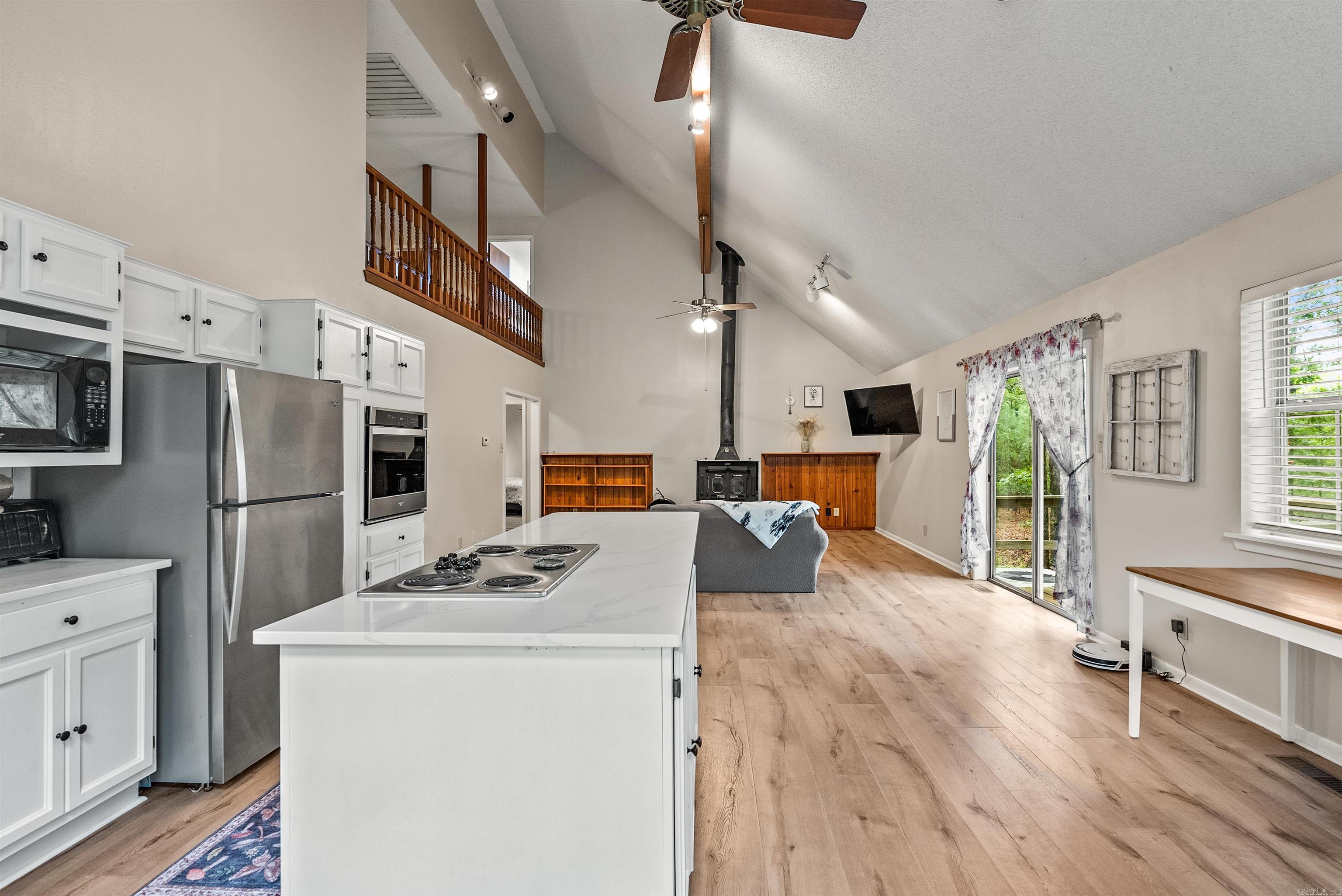 15807 Hunter Lane Property Photo 16