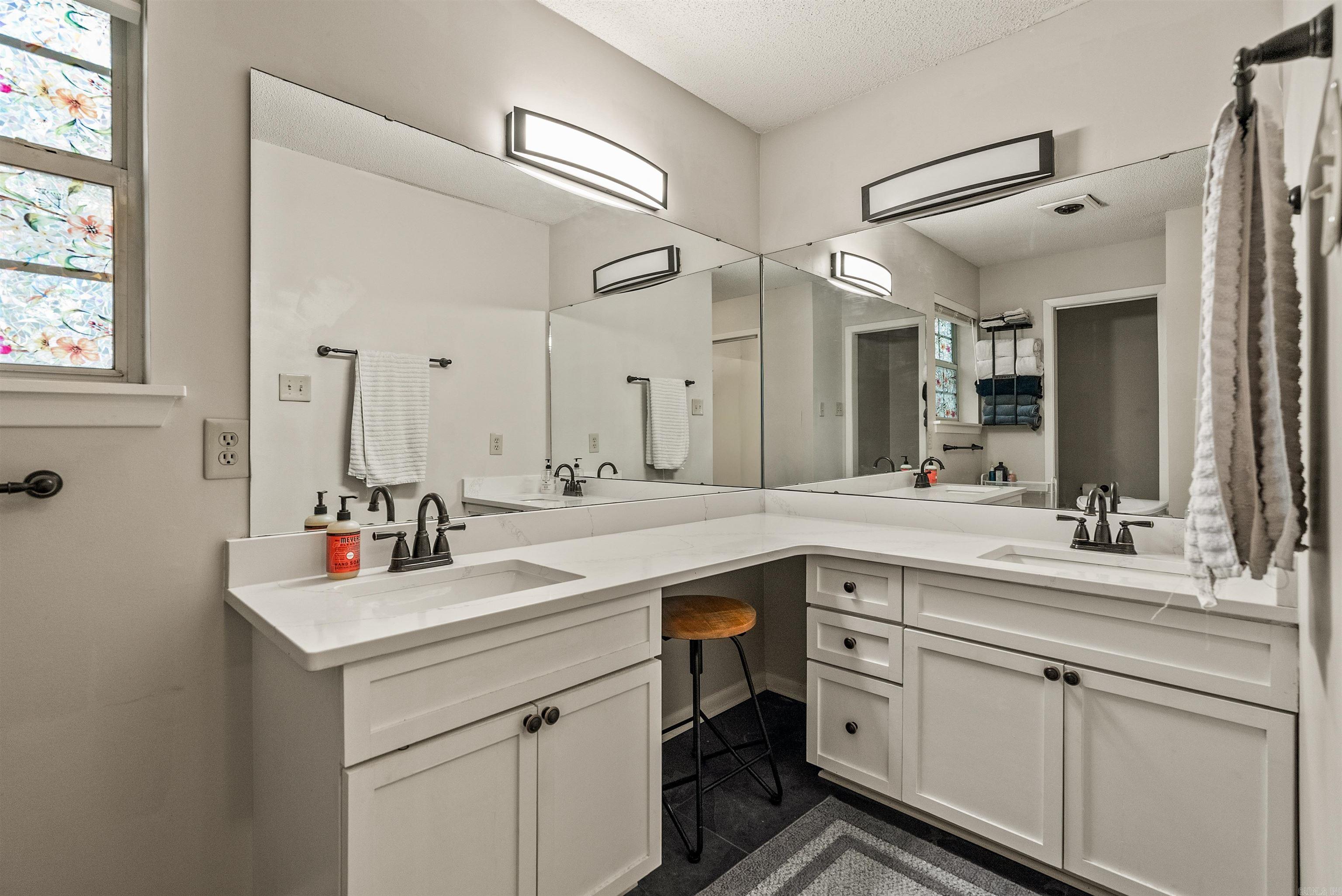 15807 Hunter Lane Property Photo 28